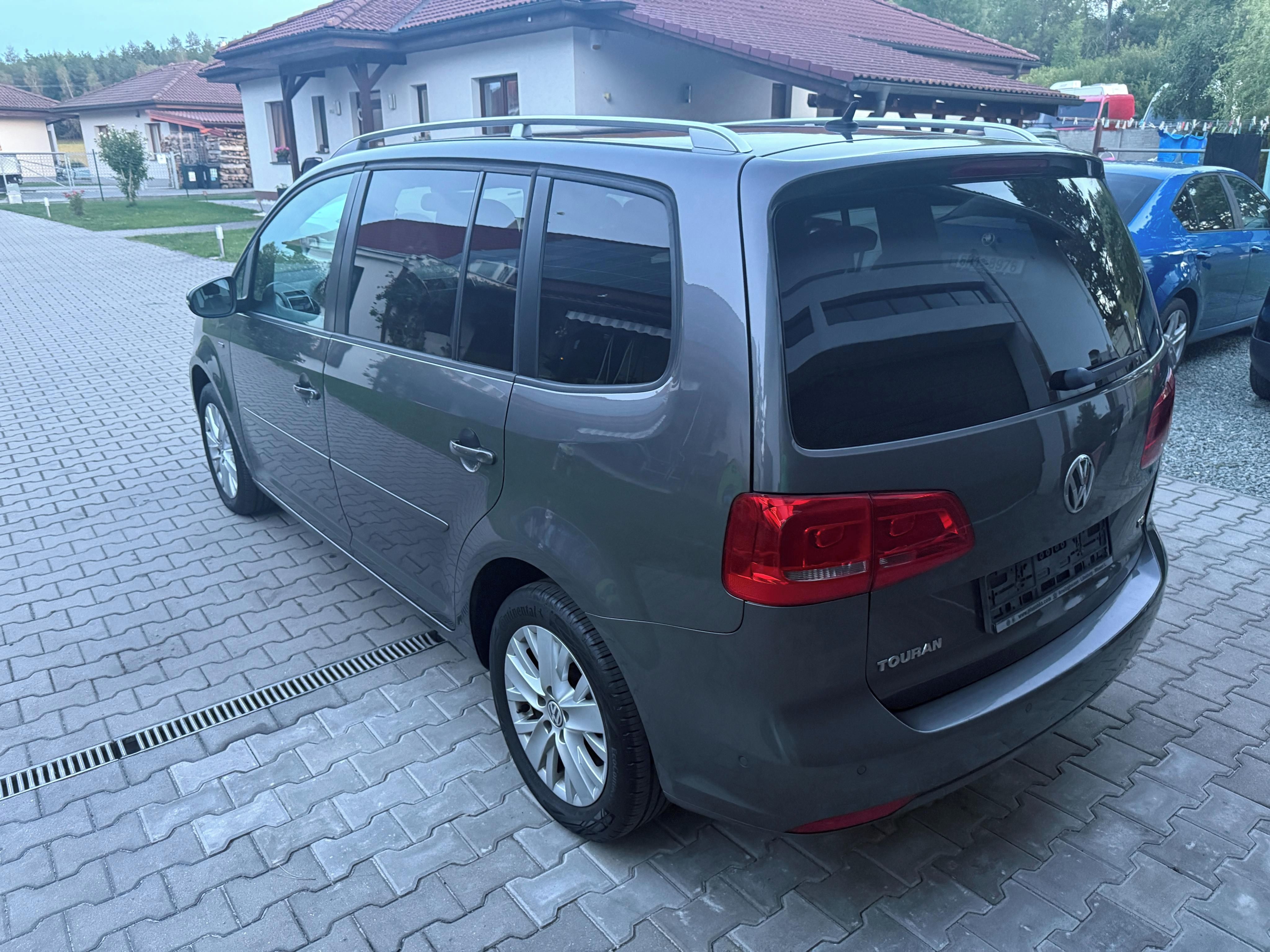Volkswagen Touran, 1,4TSI 103KW - fotka 6