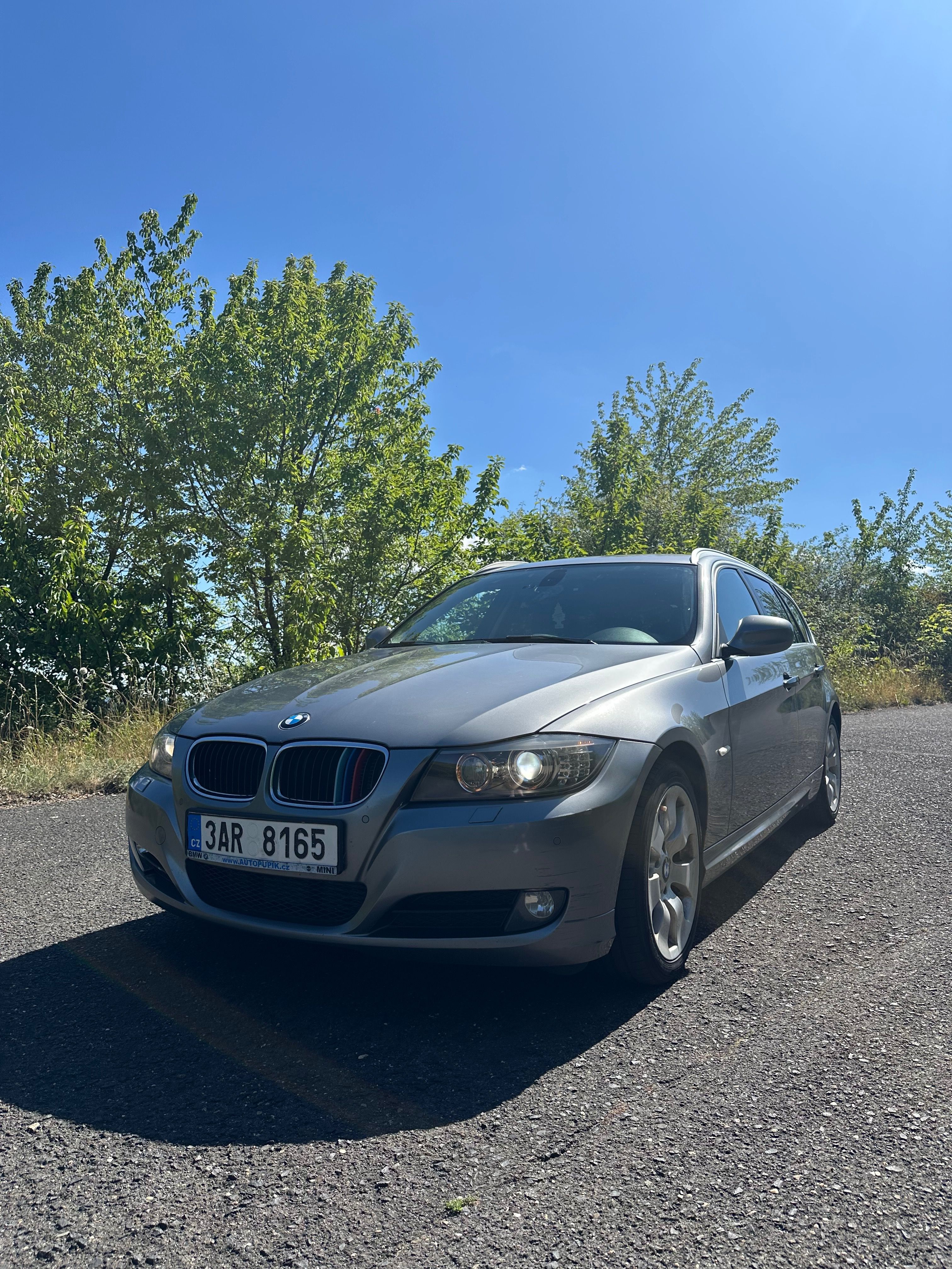 BMW Řada 3, BMW 320xd Touring M-Paket - fotka 3