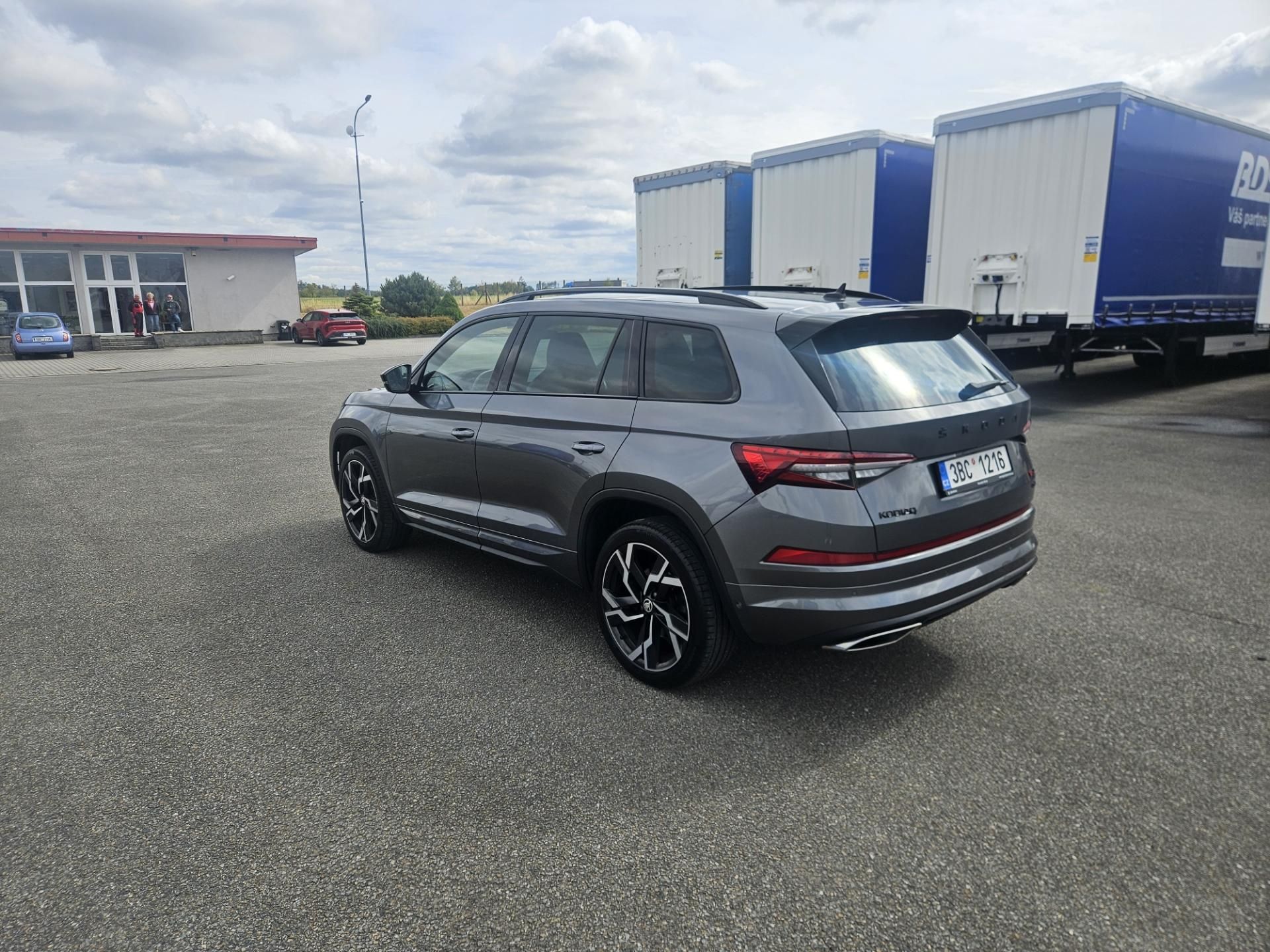 Škoda Kodiaq, 2,0 TSI RS 180kW 4x4 7 míst - fotka 4