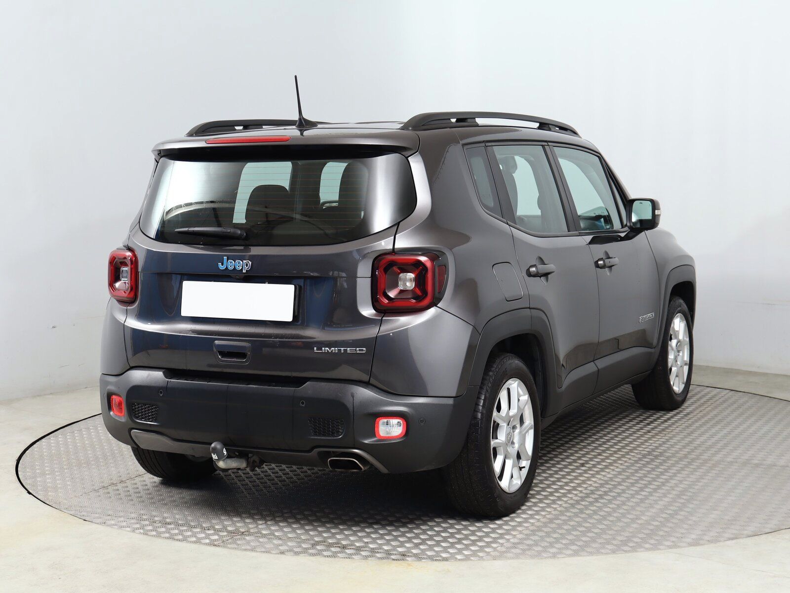 Jeep Renegade, 1.0 T-GDI, Limited, ČR,1.maj - fotka 5