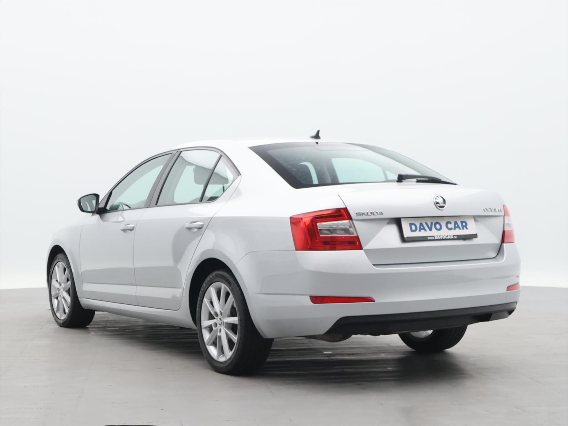 Škoda Octavia, 2,0 TDI 110kW CZ Style Xenon - fotka 5