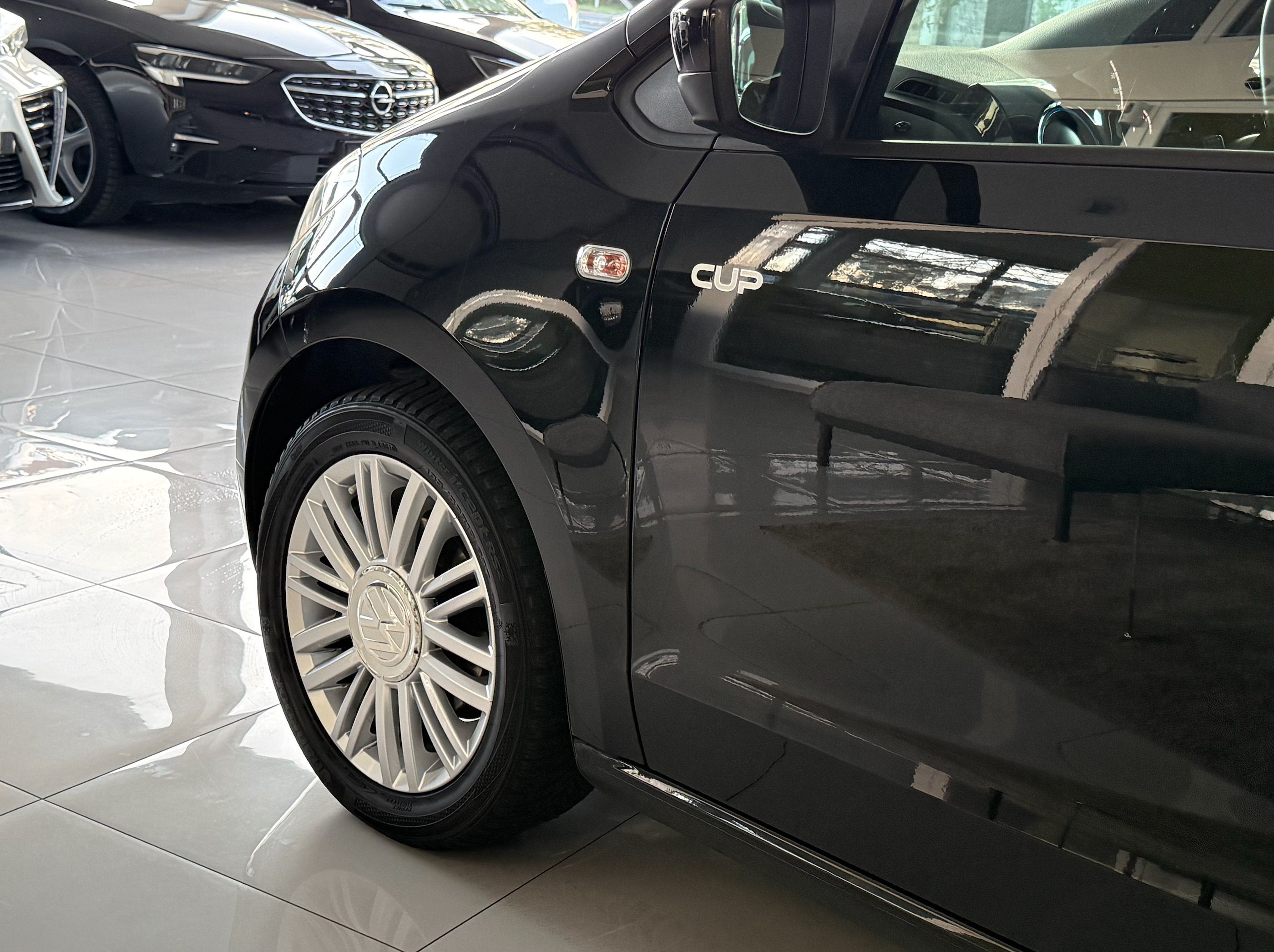 Volkswagen Up!, 1.0 55 kW | 65 529 km | SERVIS - fotka 6
