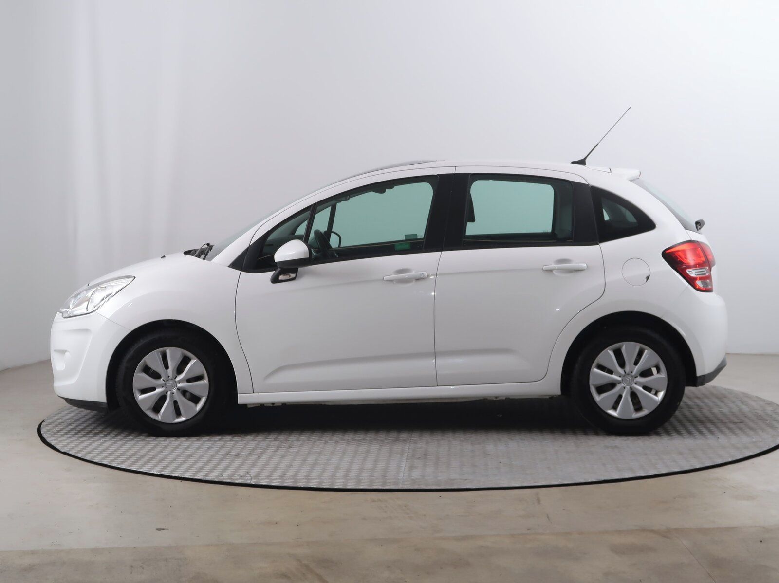 Citroën C3, 1.4 i, Serv.kniha - fotka 3