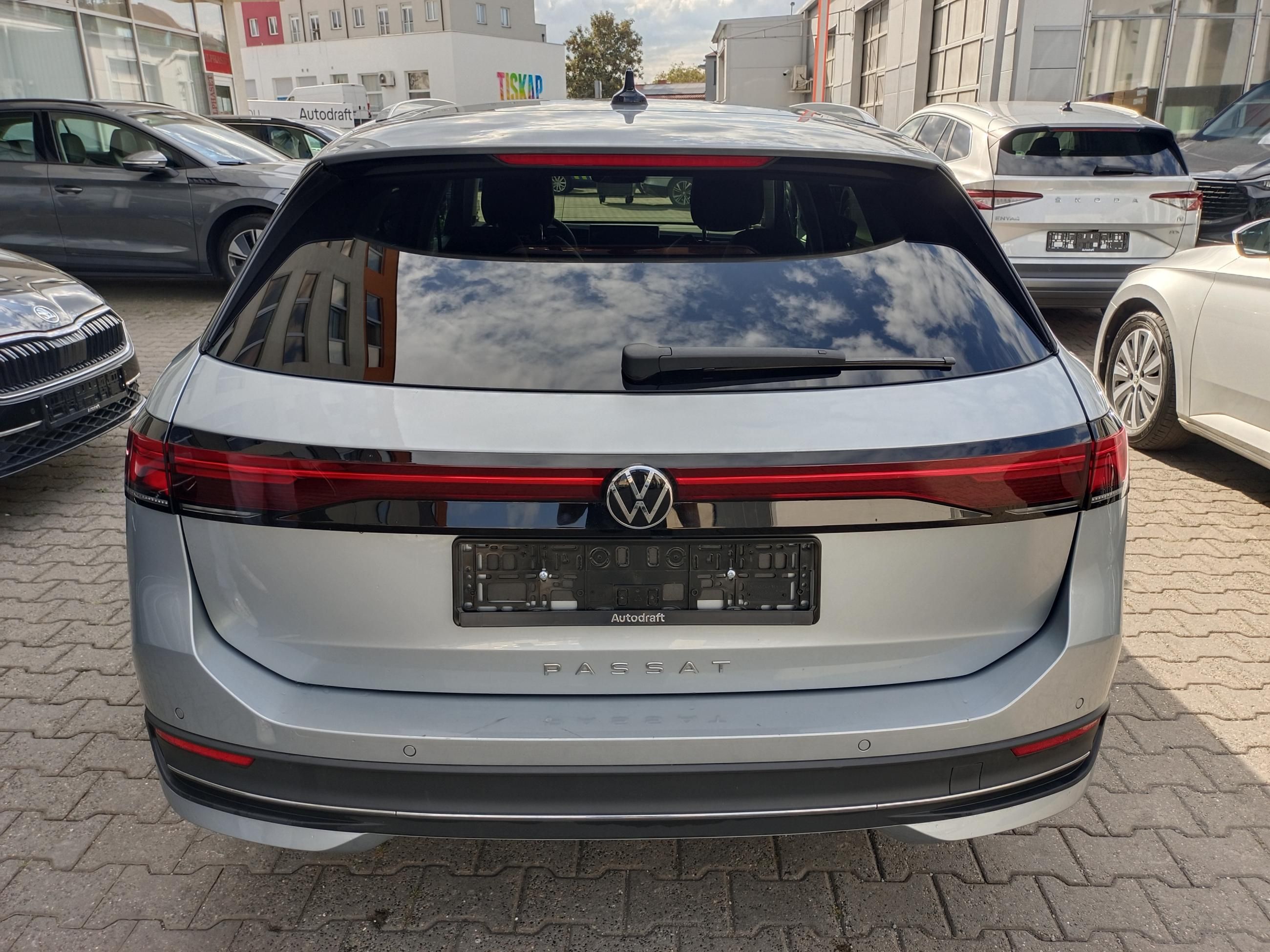 Volkswagen Passat, 2.0 TDI 110kW DSG / Tažné - fotka 5