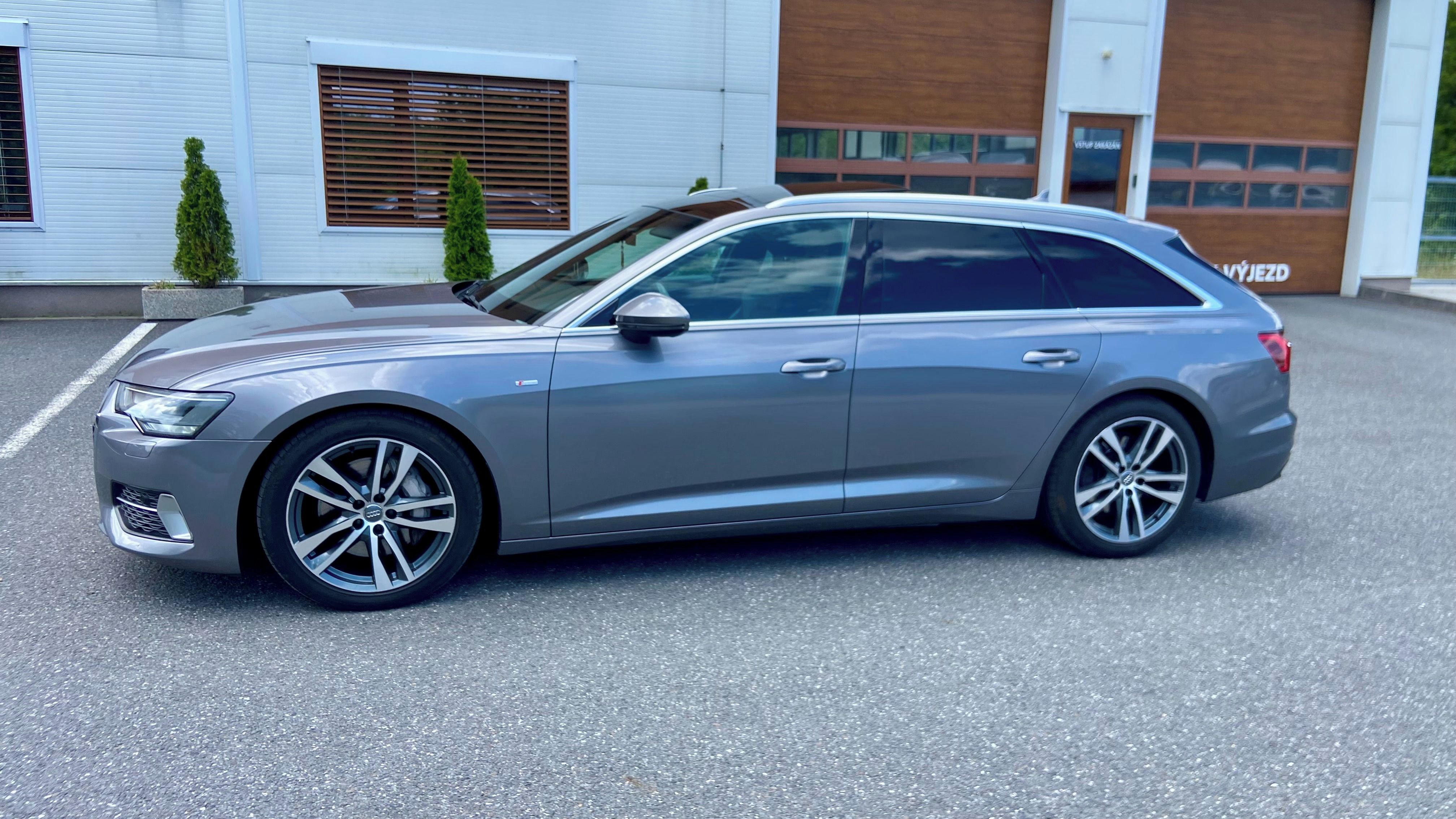 Audi A6 Avant, 50 TDI QUATTRO 210 KW S-LINE - fotka 3
