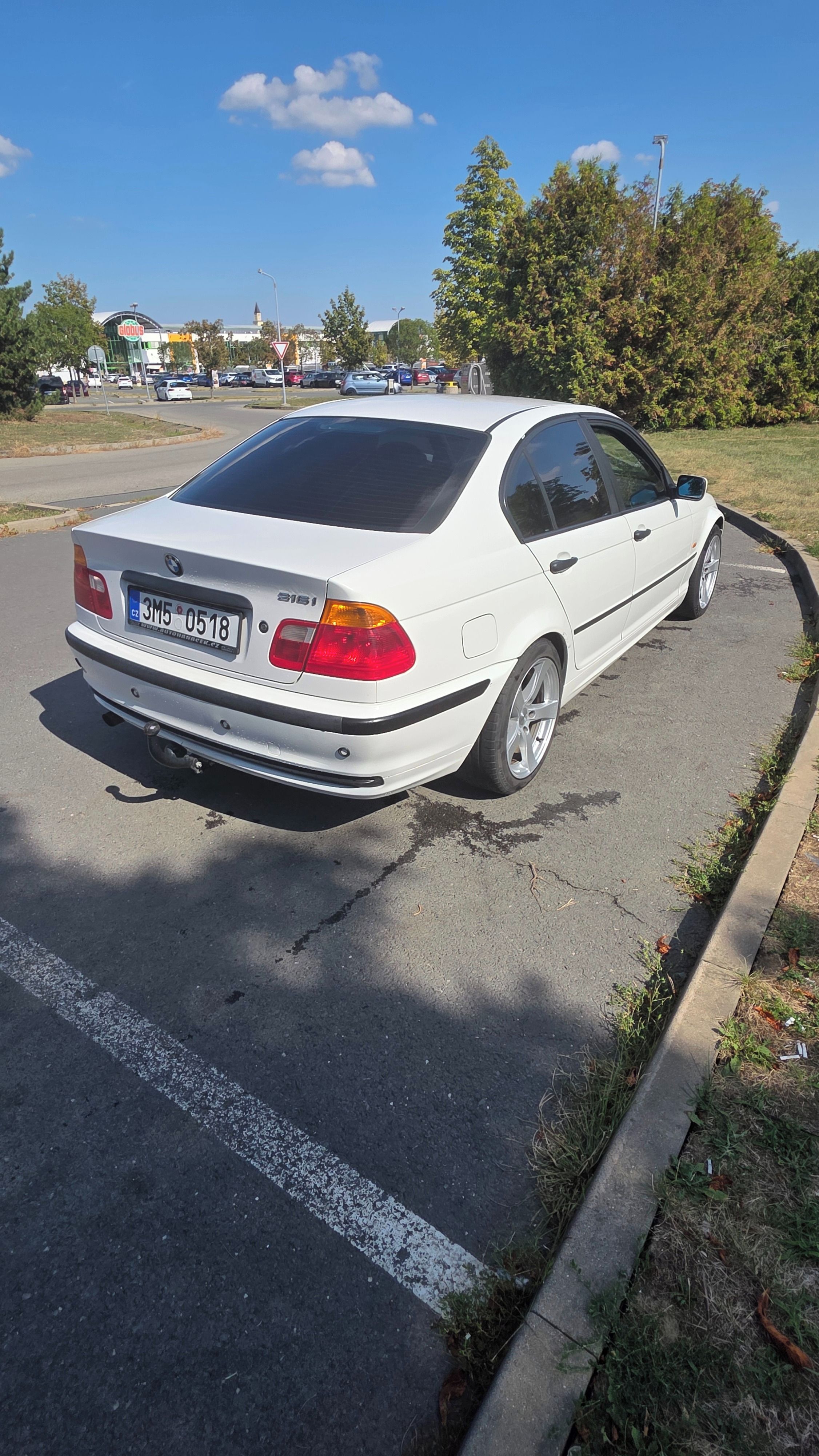 BMW Řada 3, 316 I - fotka 2