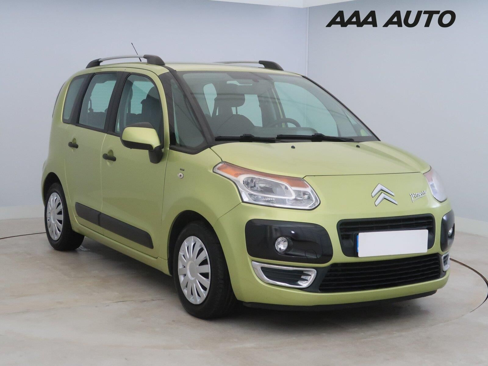 Citroën C3 Picasso, 1.4 i, po STK, v provozu