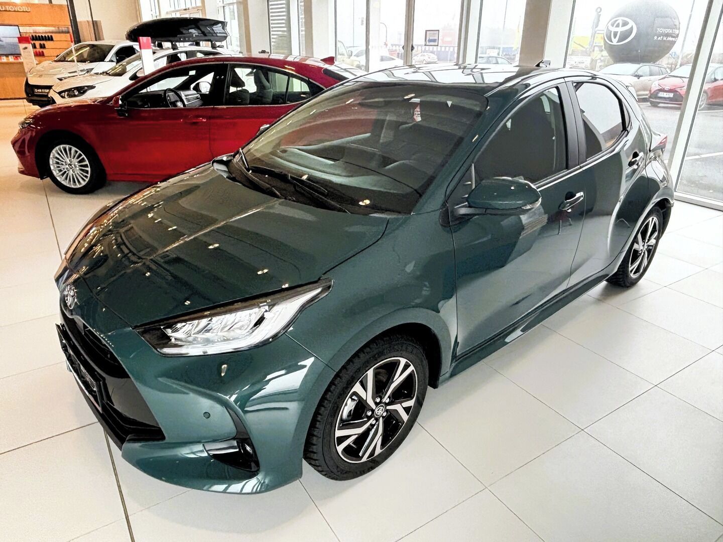 Toyota Yaris, 1,5   Style HEV 116 CVT - fotka 3