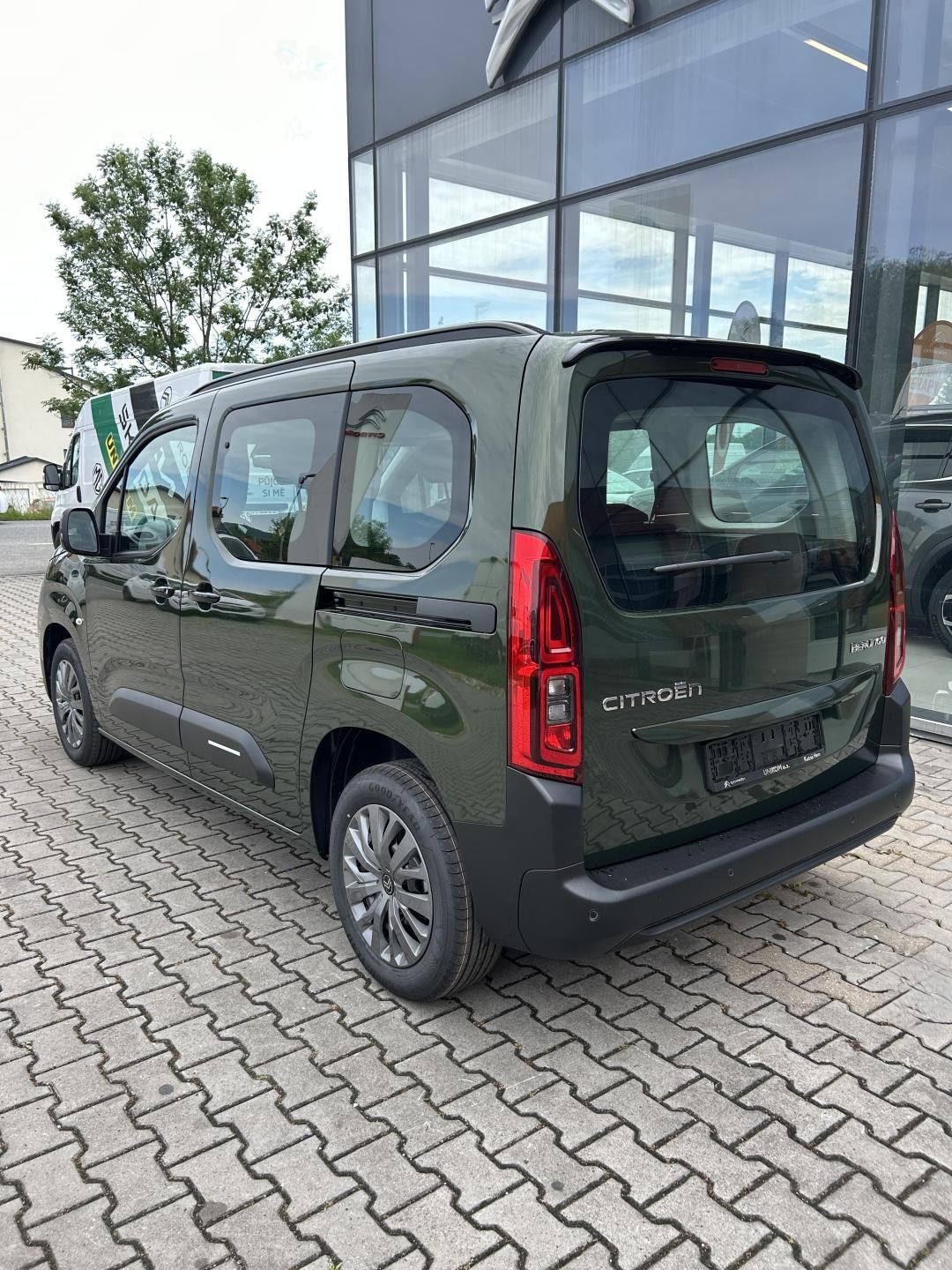 Citroën Berlingo, PLUS 1,5 HDI 100k MAN6 - fotka 5