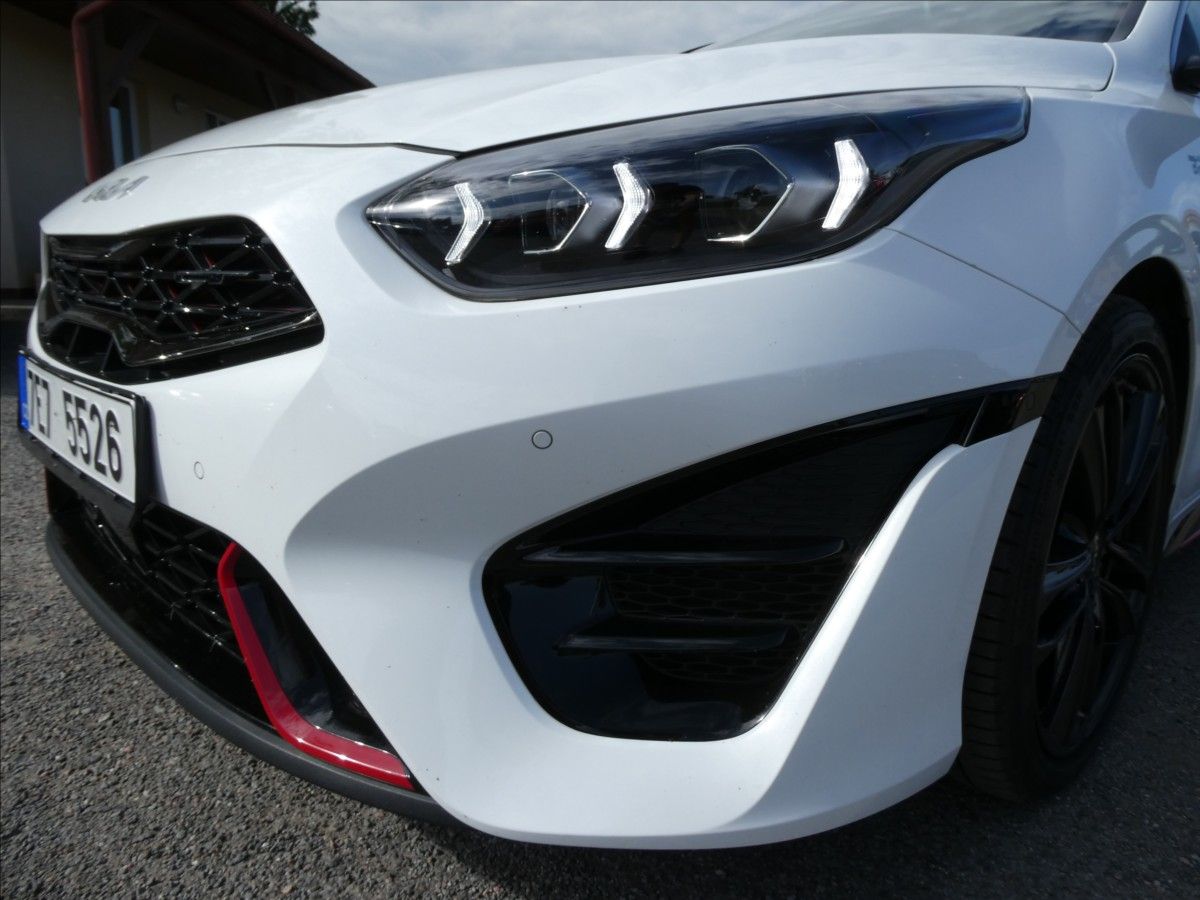 Kia ProCeed, 1,6 T-GDI 150kW GT ZÁRUKA - fotka 4
