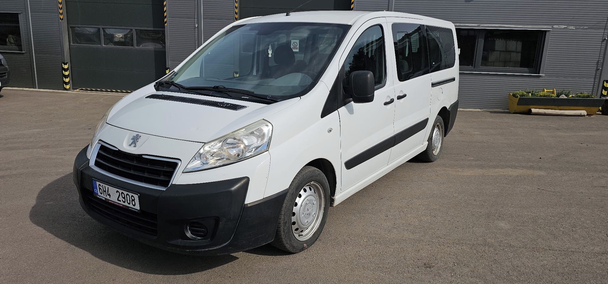 Peugeot Expert, Peugeot Expert 2.0 HDI 72 kW – - fotka 3