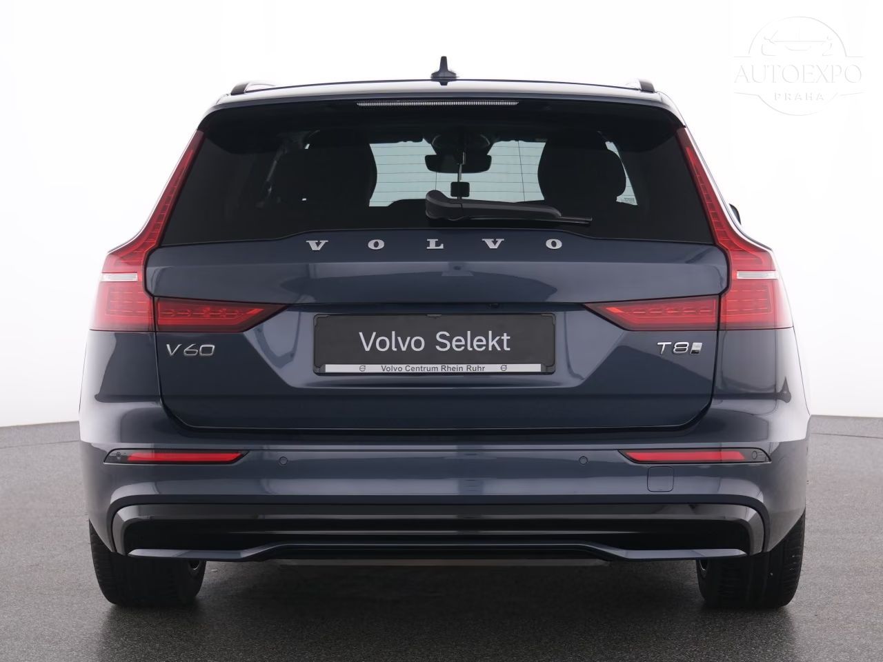 Volvo V60, T8 Recharge Plus Dark*TAŽNÉ - fotka 6