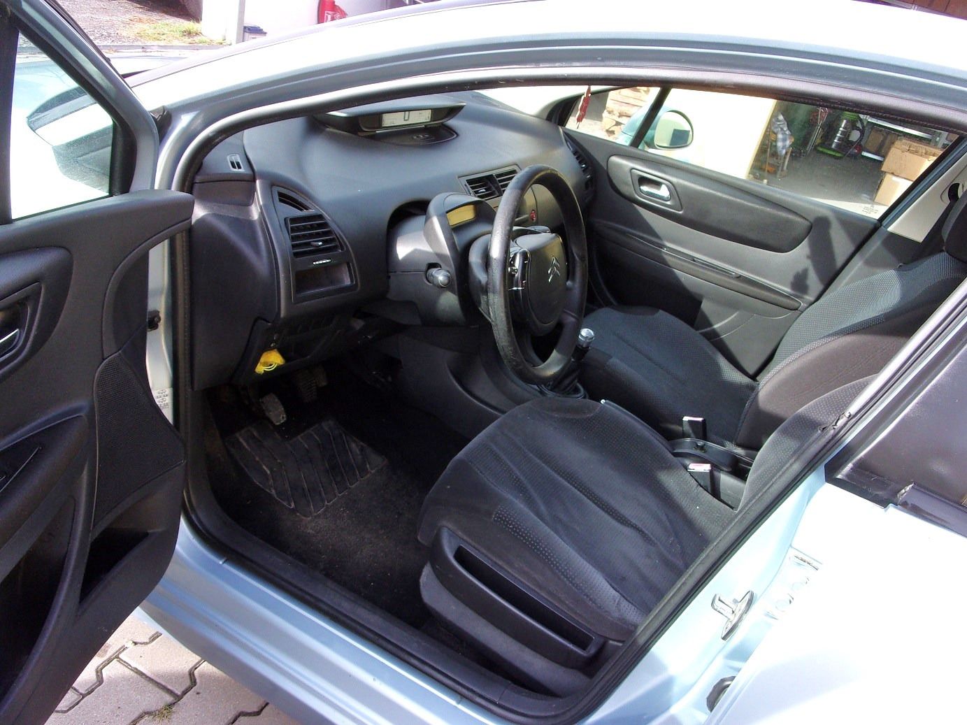 Citroën C4, 1.6HDI,nafta,velmi úsporný - fotka 3