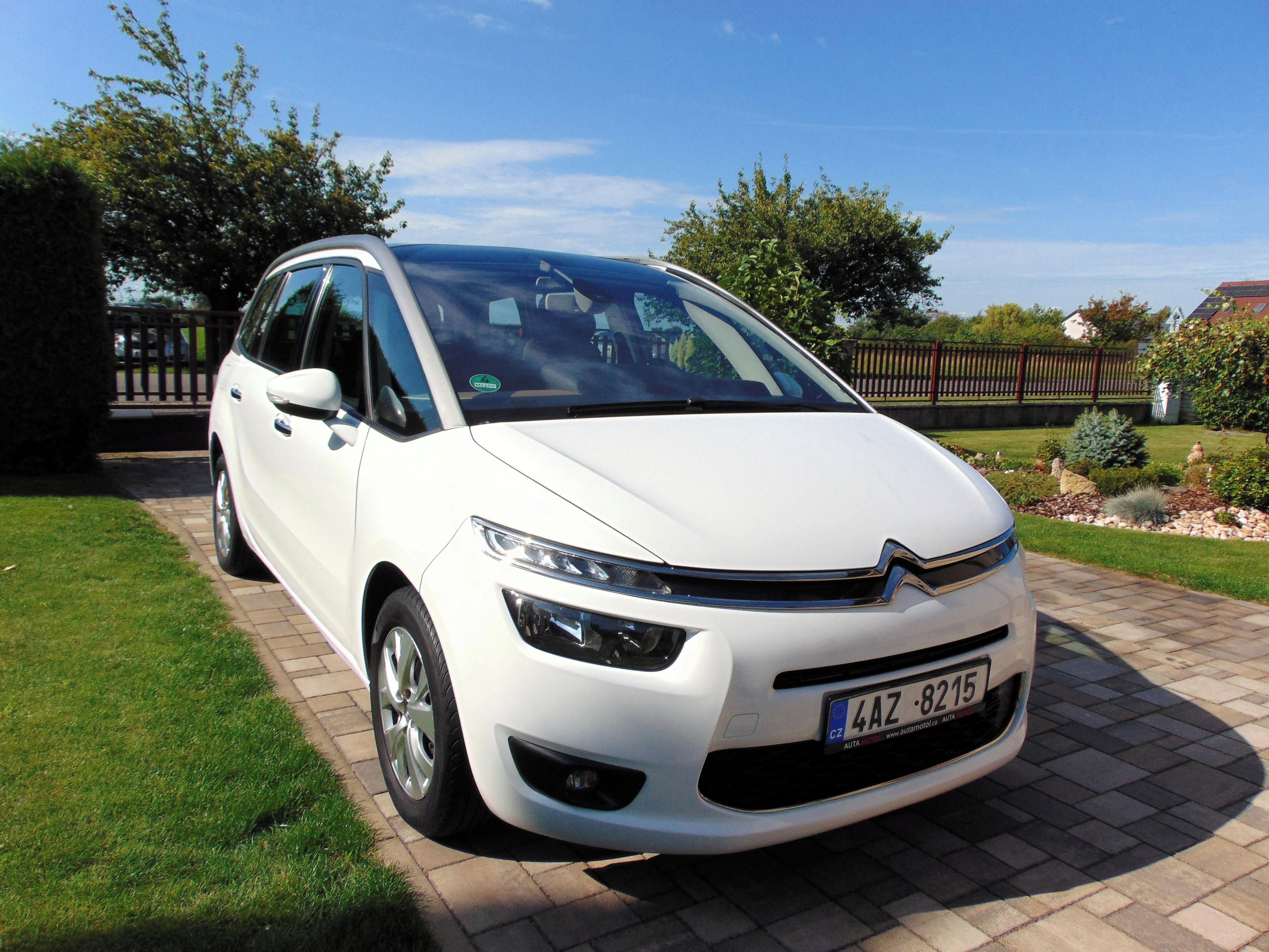 Citroën Grand C4 Picasso, AUTOMAT,ČR,PANORAMA,NAVI,7MÍST - fotka 3