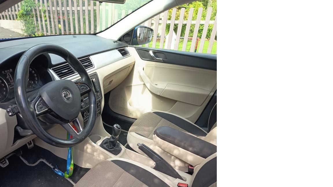 Škoda Rapid, Prodám ŠKODA Rapid Spaceback - fotka 4