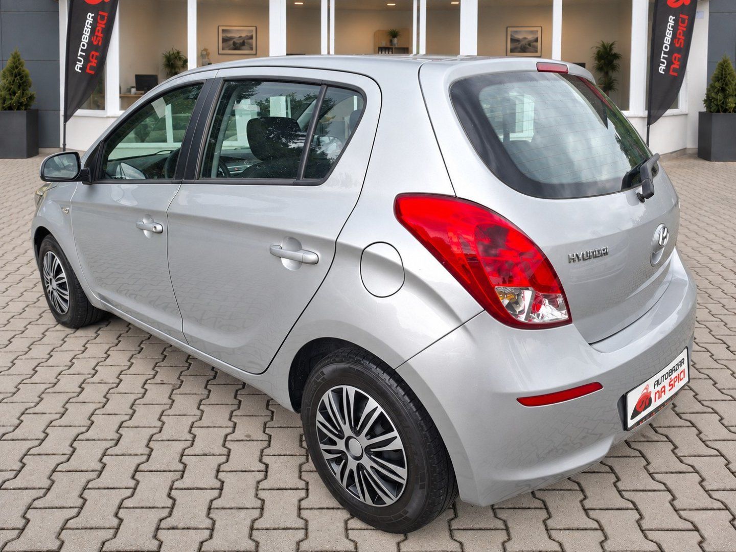 Hyundai i20, 1.2i 63kW -KLIMATIZACE-S.KNIHA - fotka 6