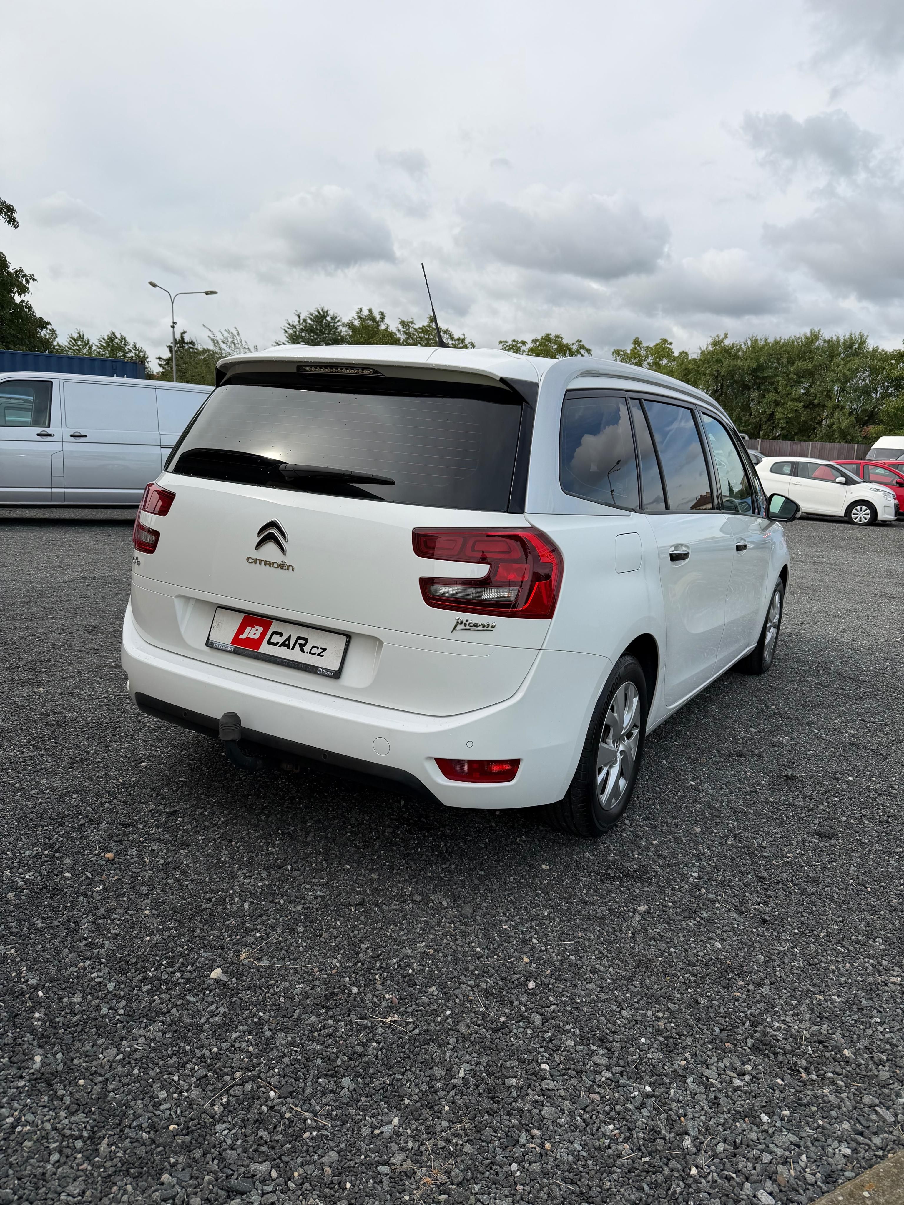Citroën Grand C4 Picasso, 1.6 HDi VÝHŘEV TAŽNÉ 7M ČR 1.M - fotka 4