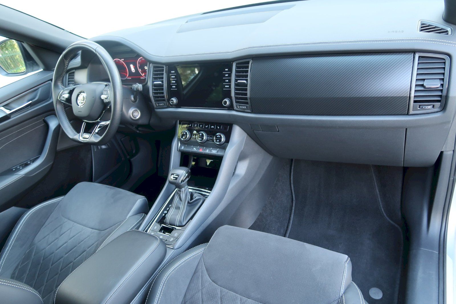 Škoda Kodiaq, Sportline Plus 2,0 TDi /147 kW - fotka 6