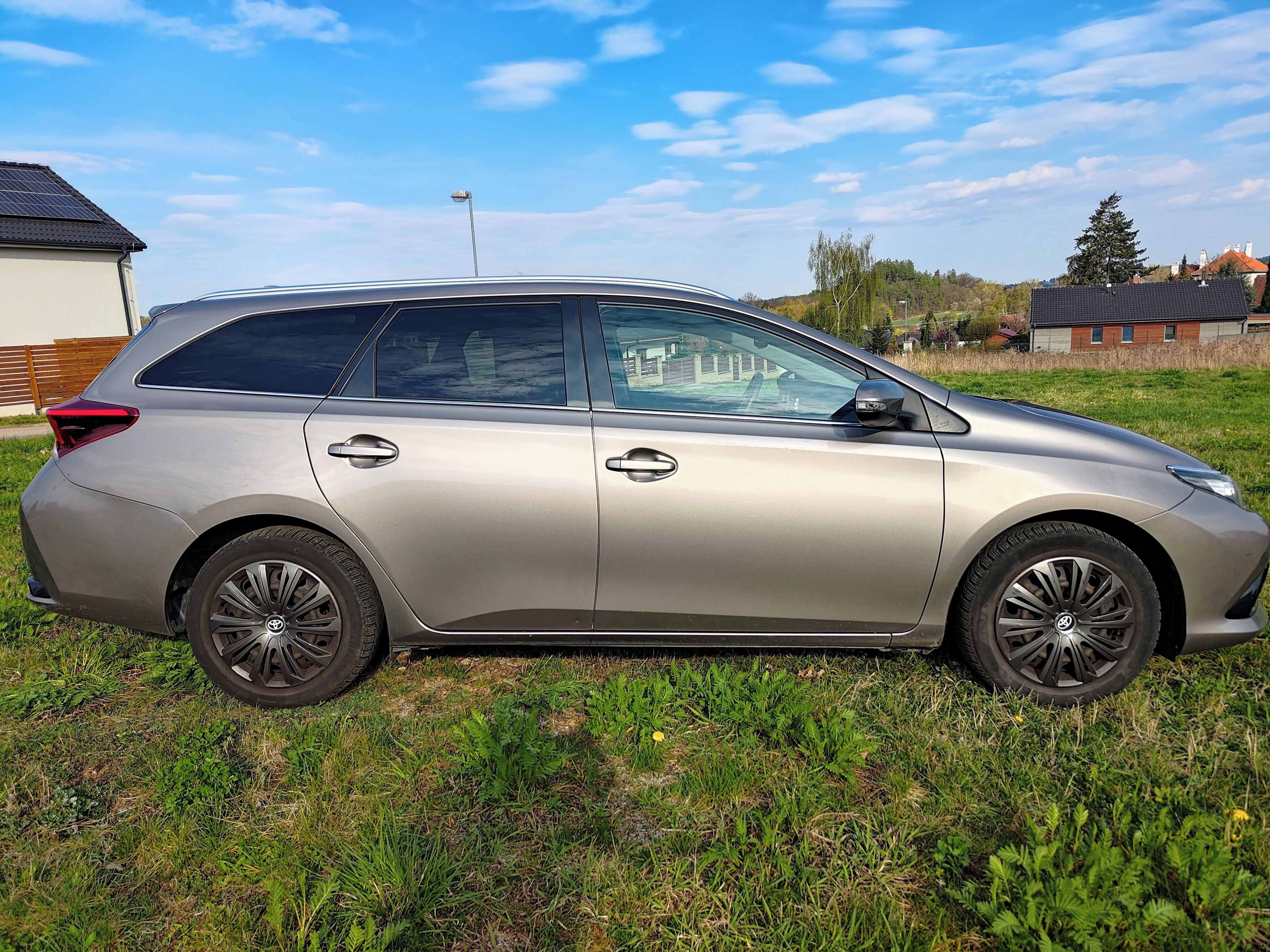 Toyota Auris, Toyota Auris 1.6, benzin - fotka 2