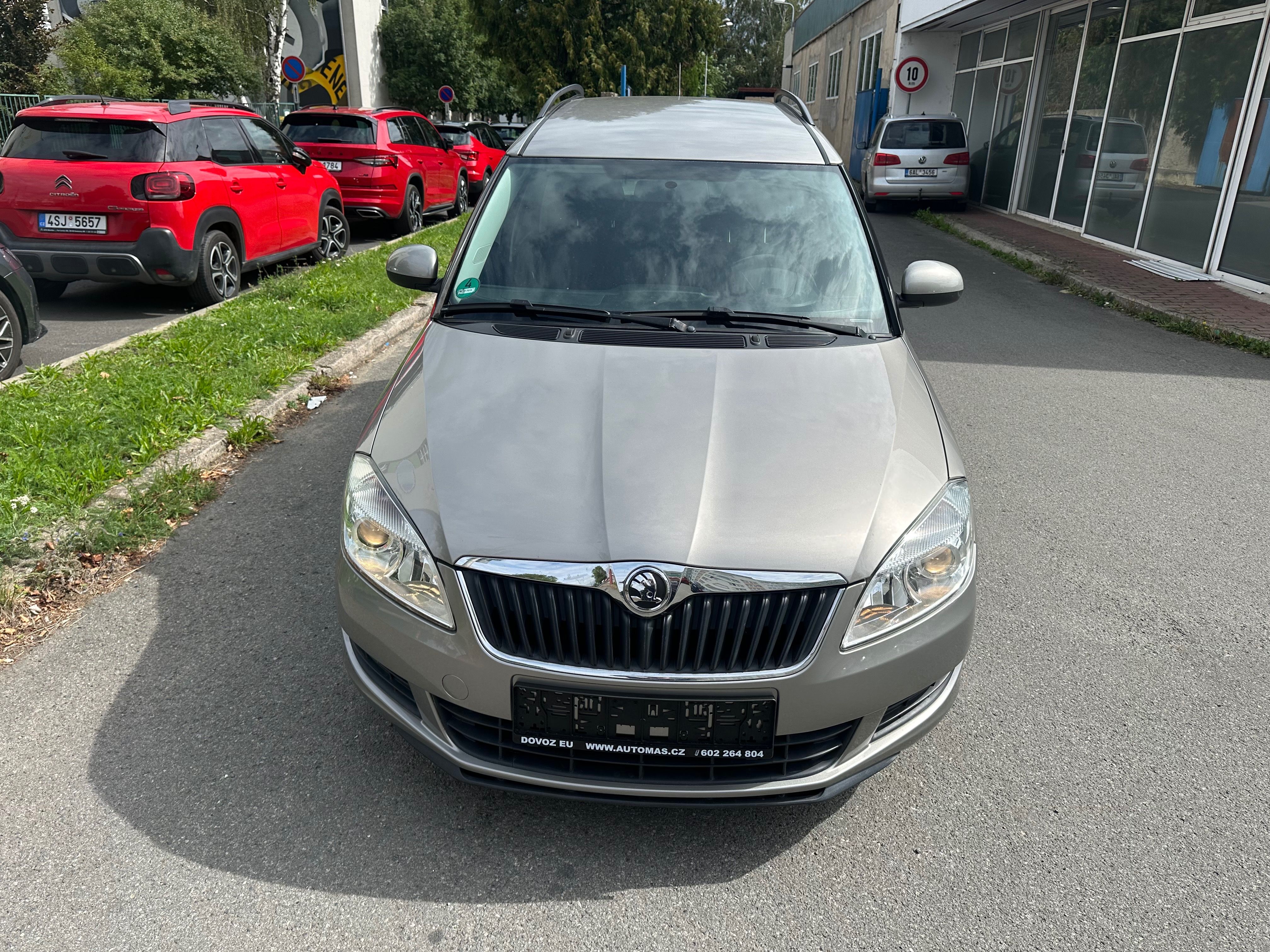 Škoda Roomster, 1.2TSI-63KW-PĚKNY STAV - fotka 2