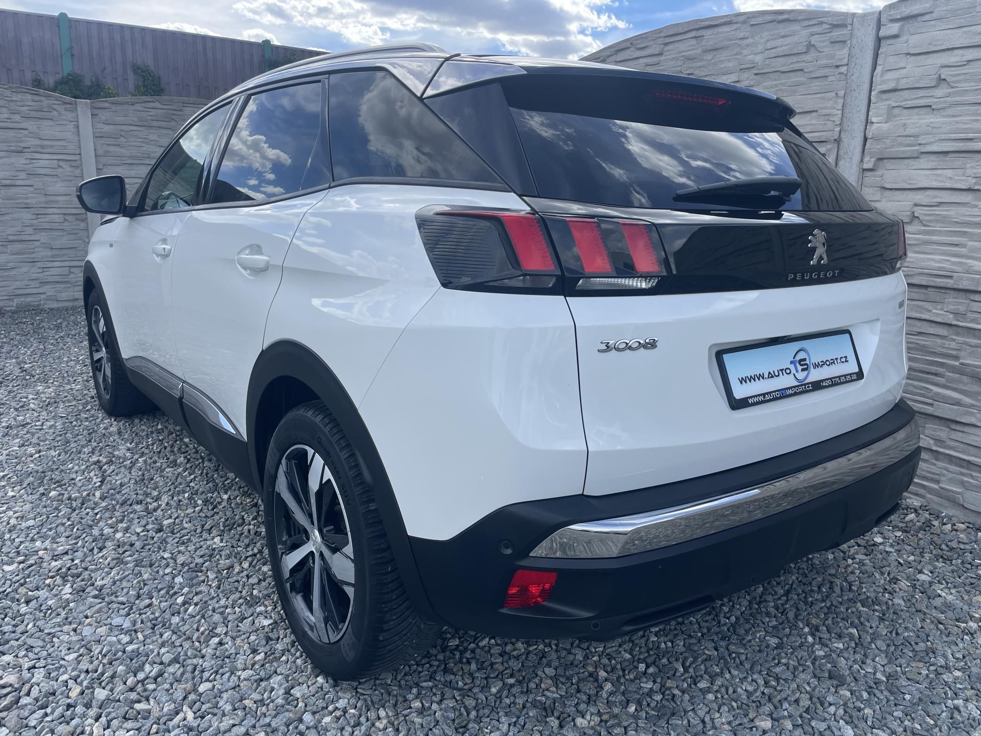 Peugeot 3008, 1.6HDi 120PS ALLURE FULL TOP!! - fotka 3