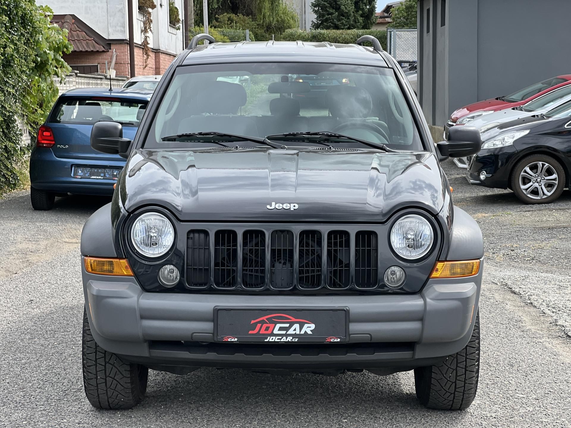 Jeep Cherokee, 2.8CRD 4x4 MANUÁL 6 R.ST. - fotka 2