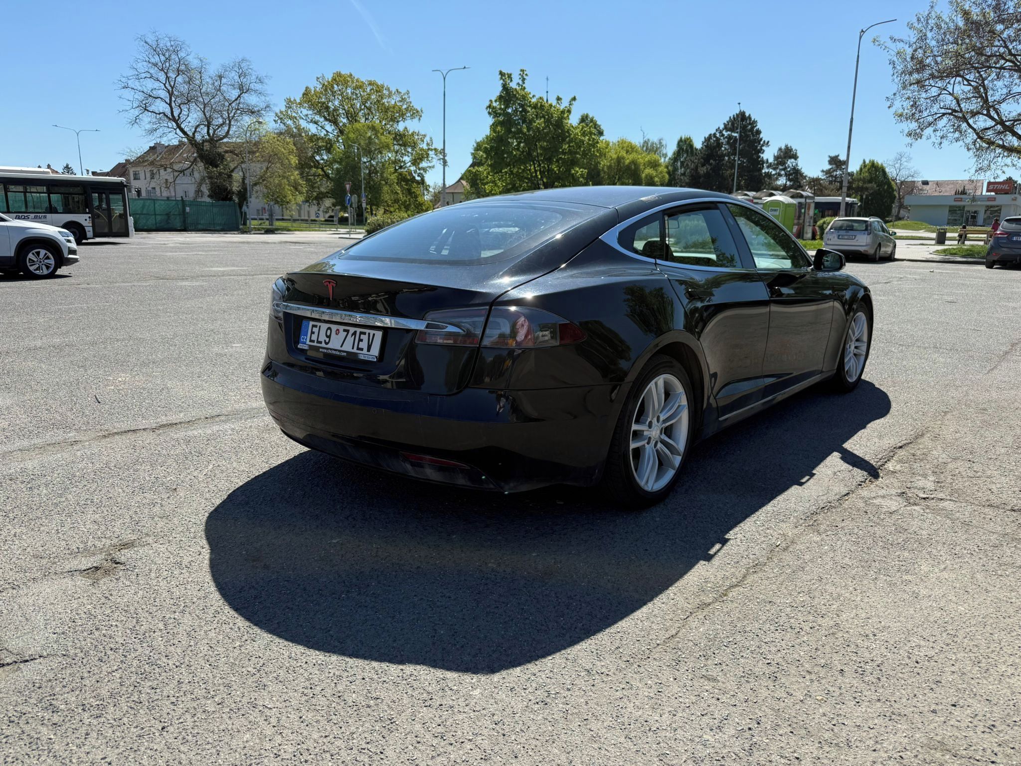 Tesla Model S, Standard Range Raven - fotka 6