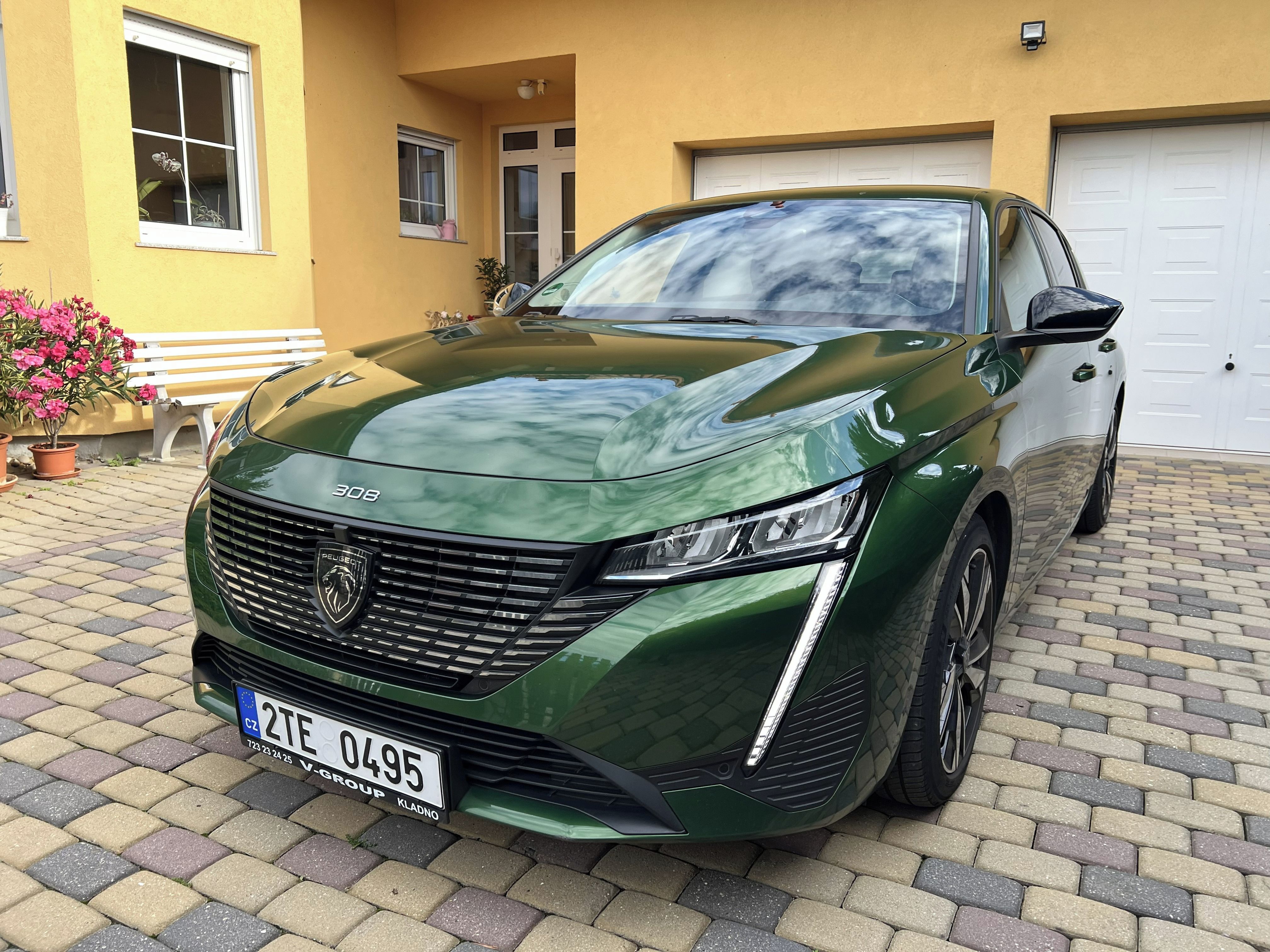 Peugeot 308, ČR,1. majitel, ALLURE,servis - fotka 2