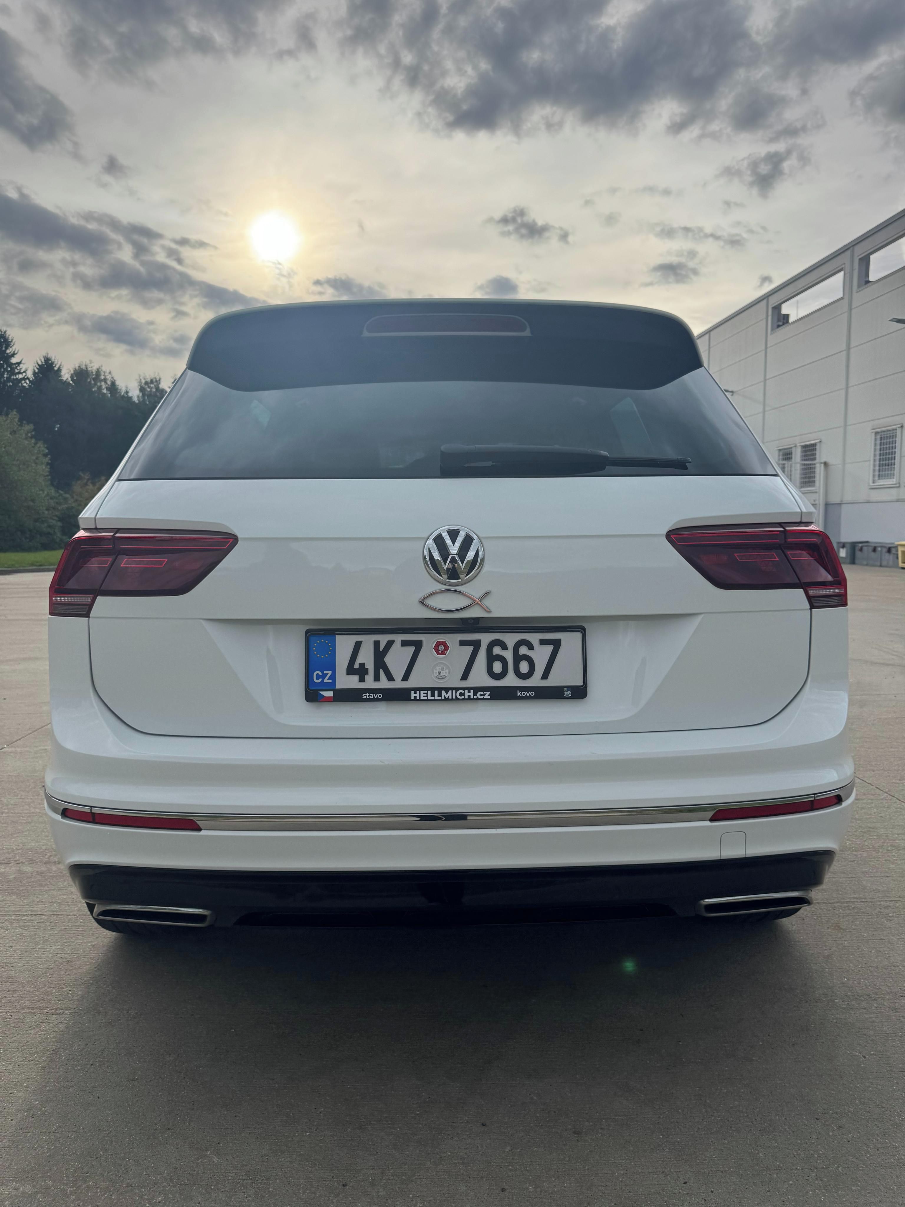 Volkswagen Tiguan, R-Line 4Motion 176kW DSG - fotka 5