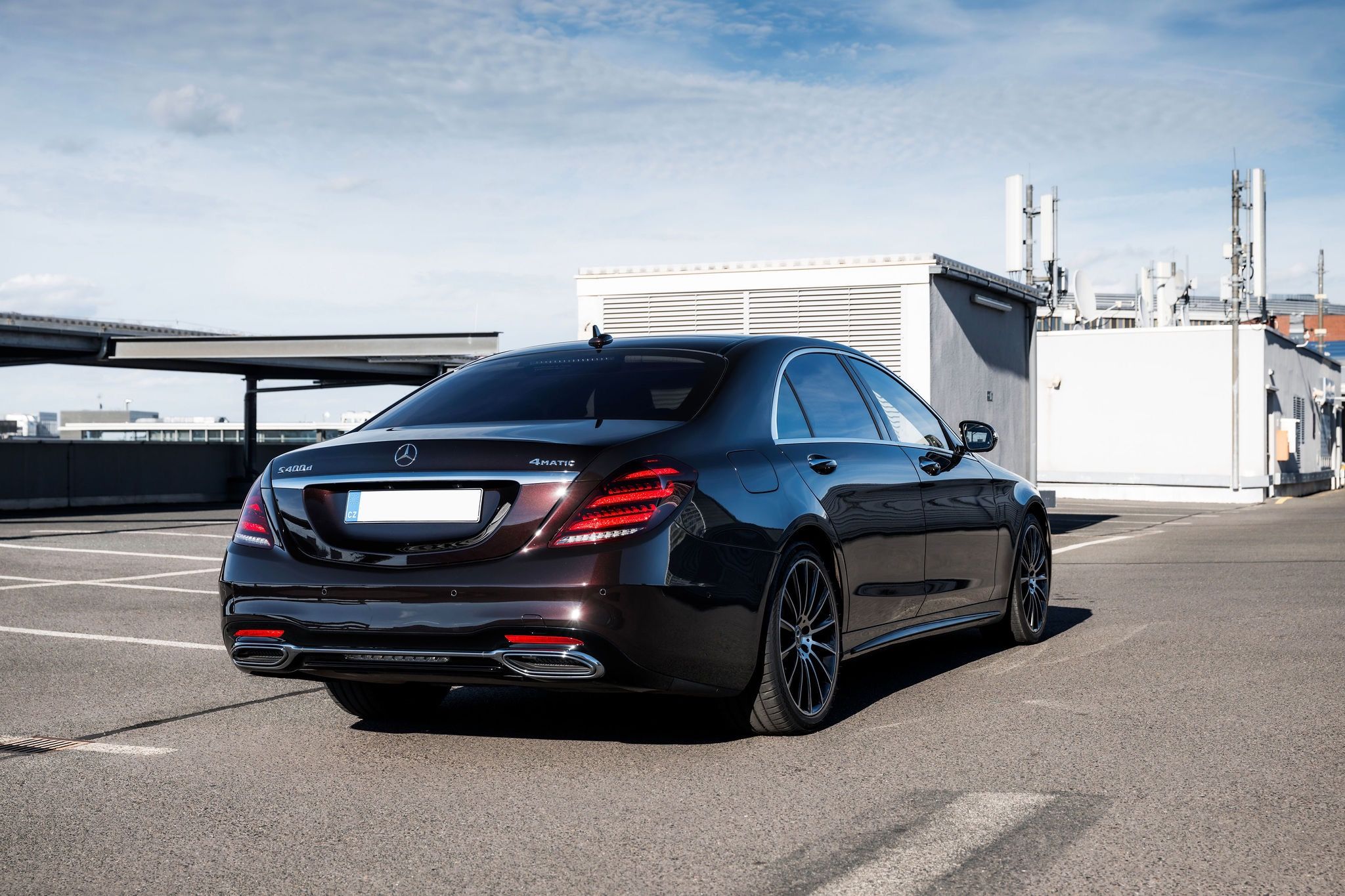 Mercedes-Benz Třídy S, S400d Long - fotka 6