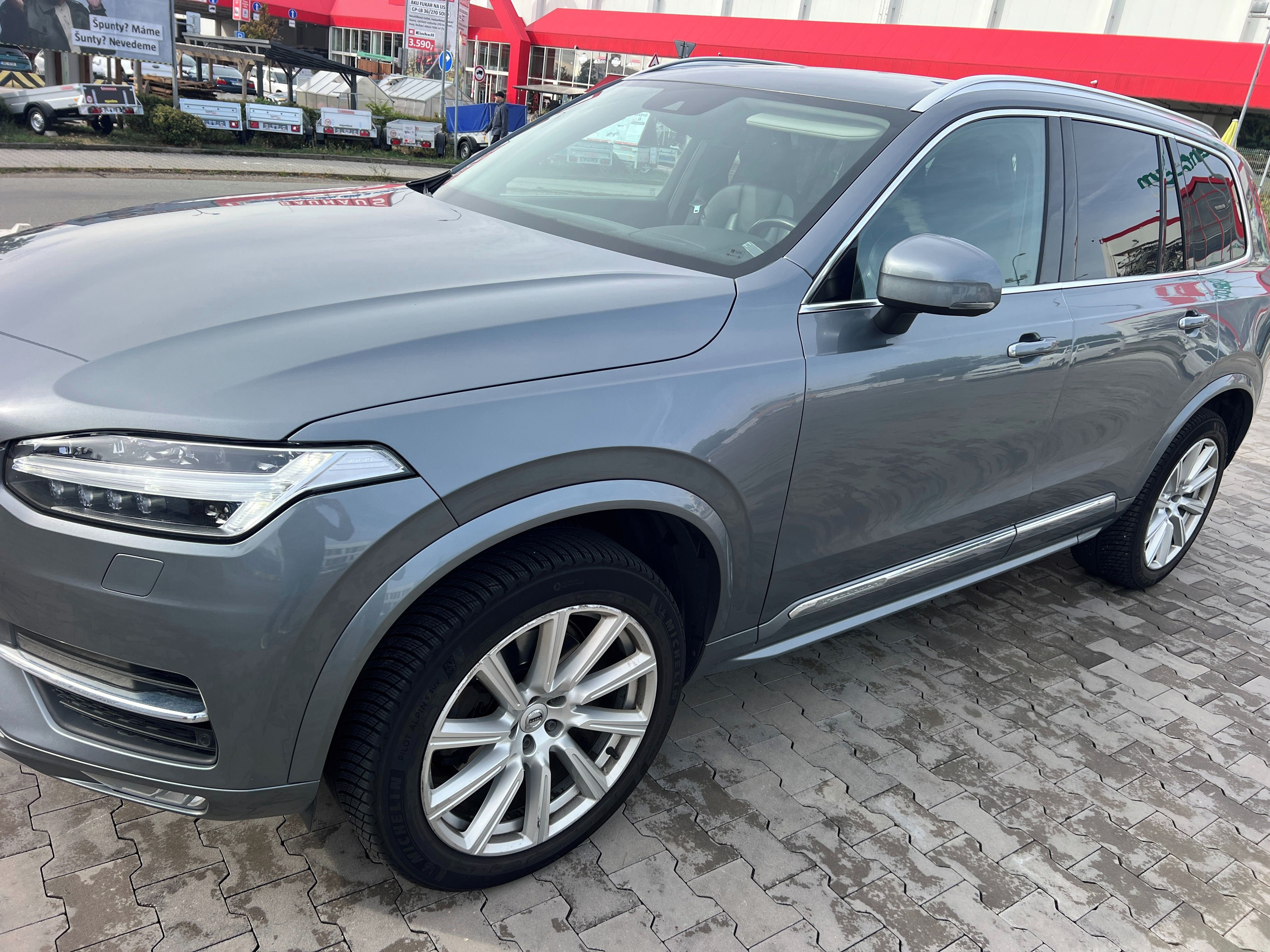Volvo XC90, Volvo XC90 D5 AWD Inscription. - fotka 2