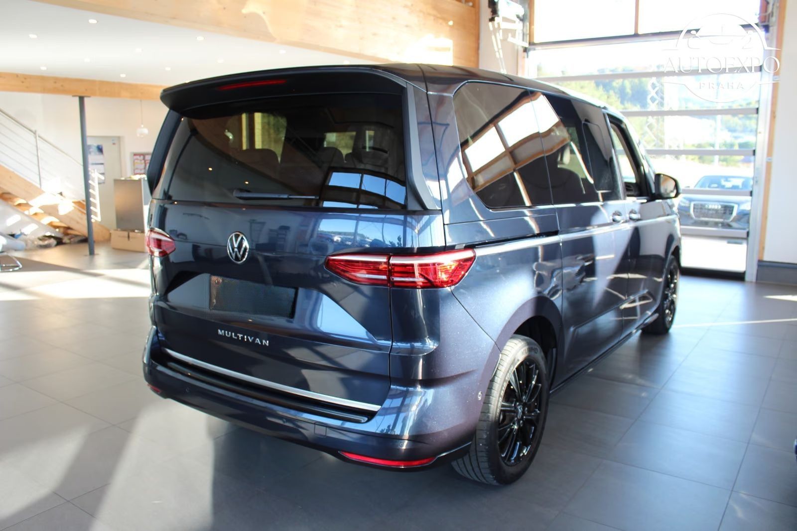 Volkswagen Multivan, 2.0 TDI 110KW DSG Style 7míst - fotka 4