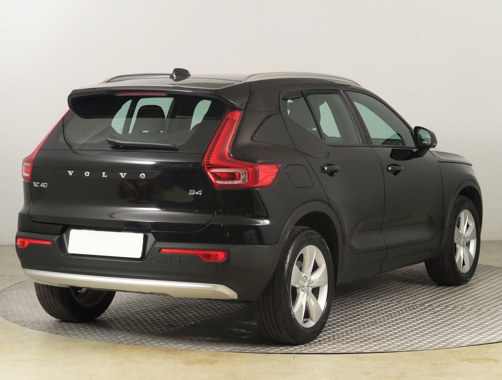 Volvo XC40, B4, Automat, 1.maj, ČR - fotka 5