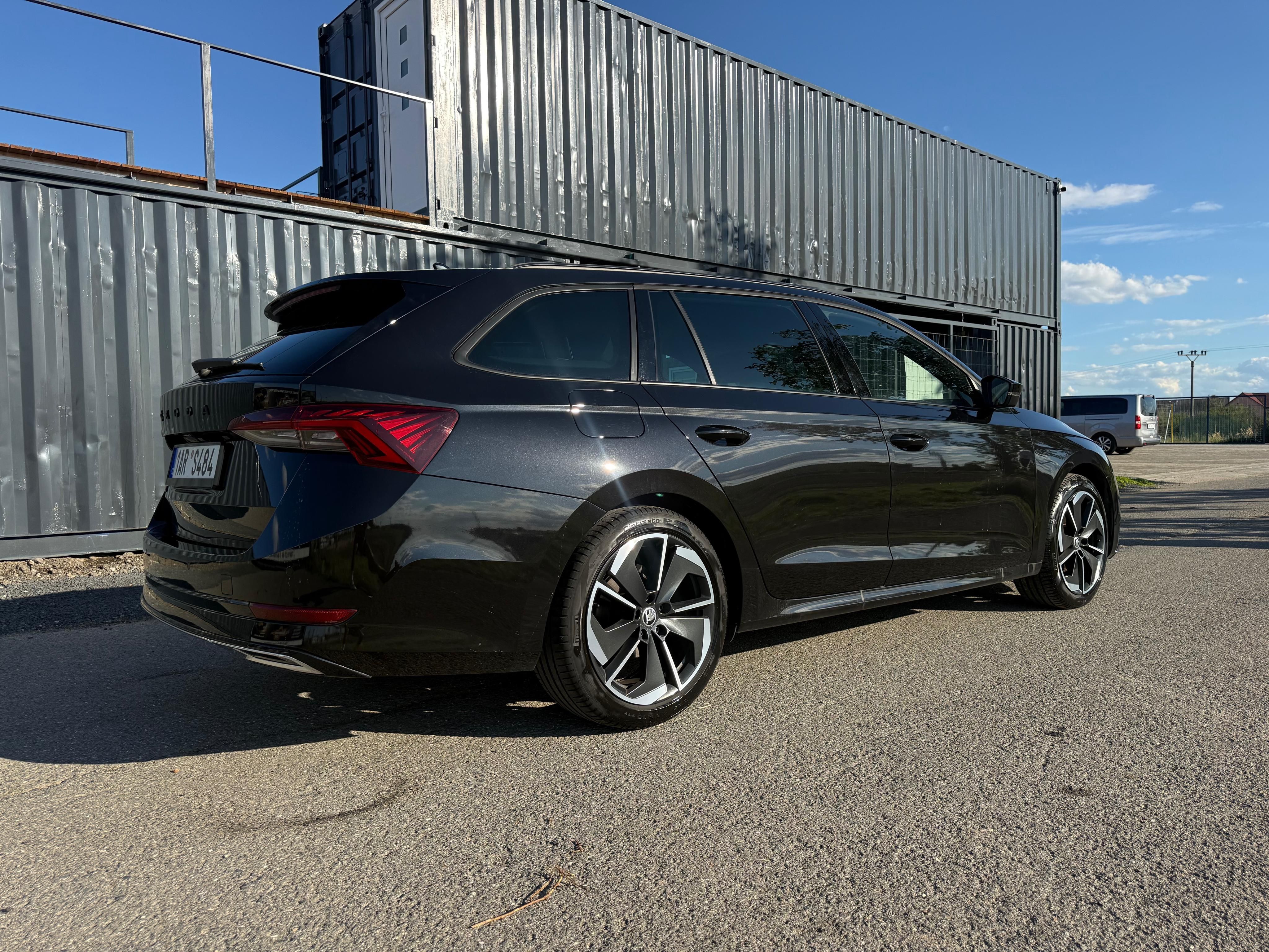 Škoda Octavia, Octavia Sportline 2.0 TDI - fotka 6