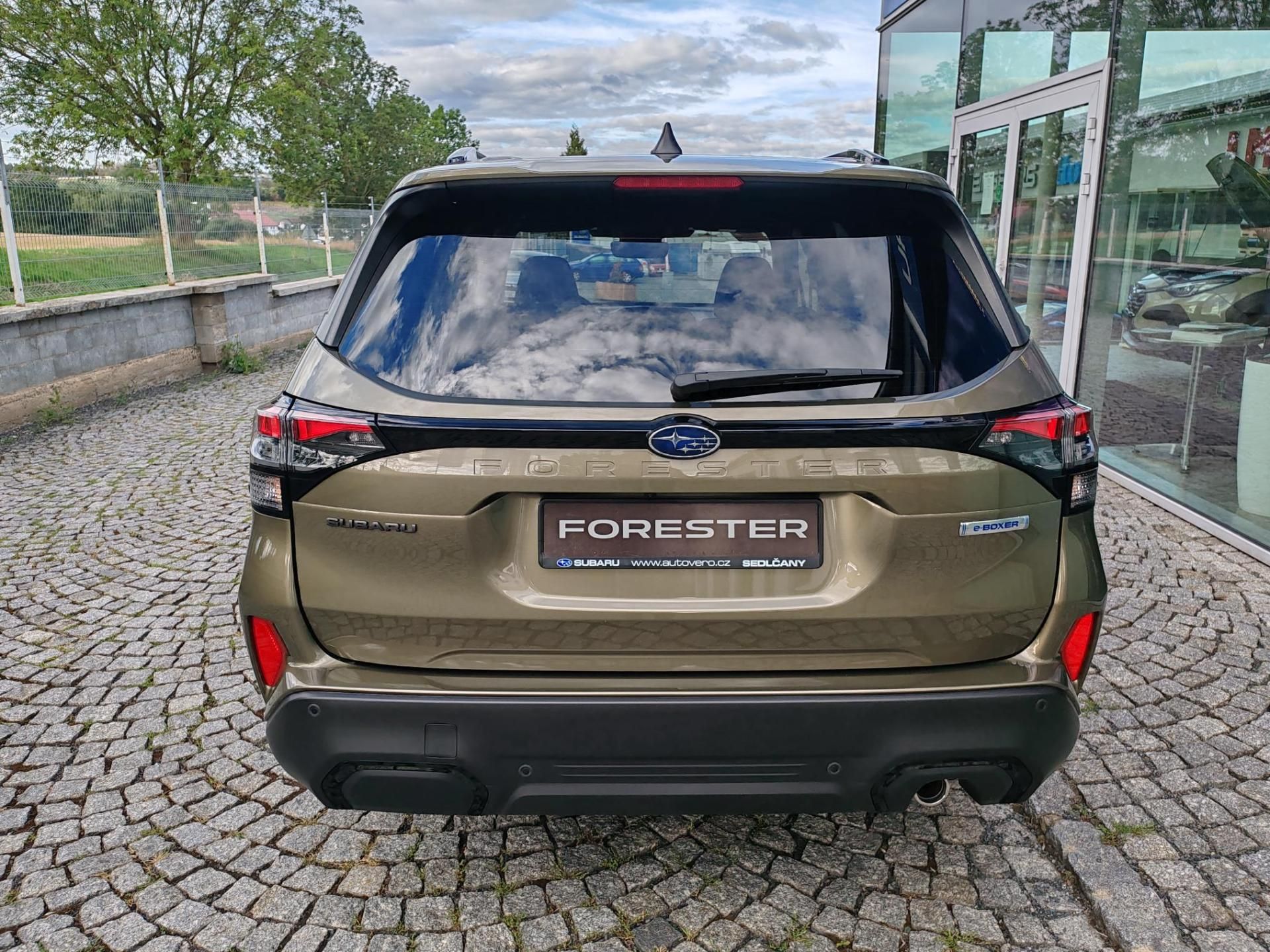 Subaru Forester, 2.0i Touring - AKČNÍ CENA - fotka 5