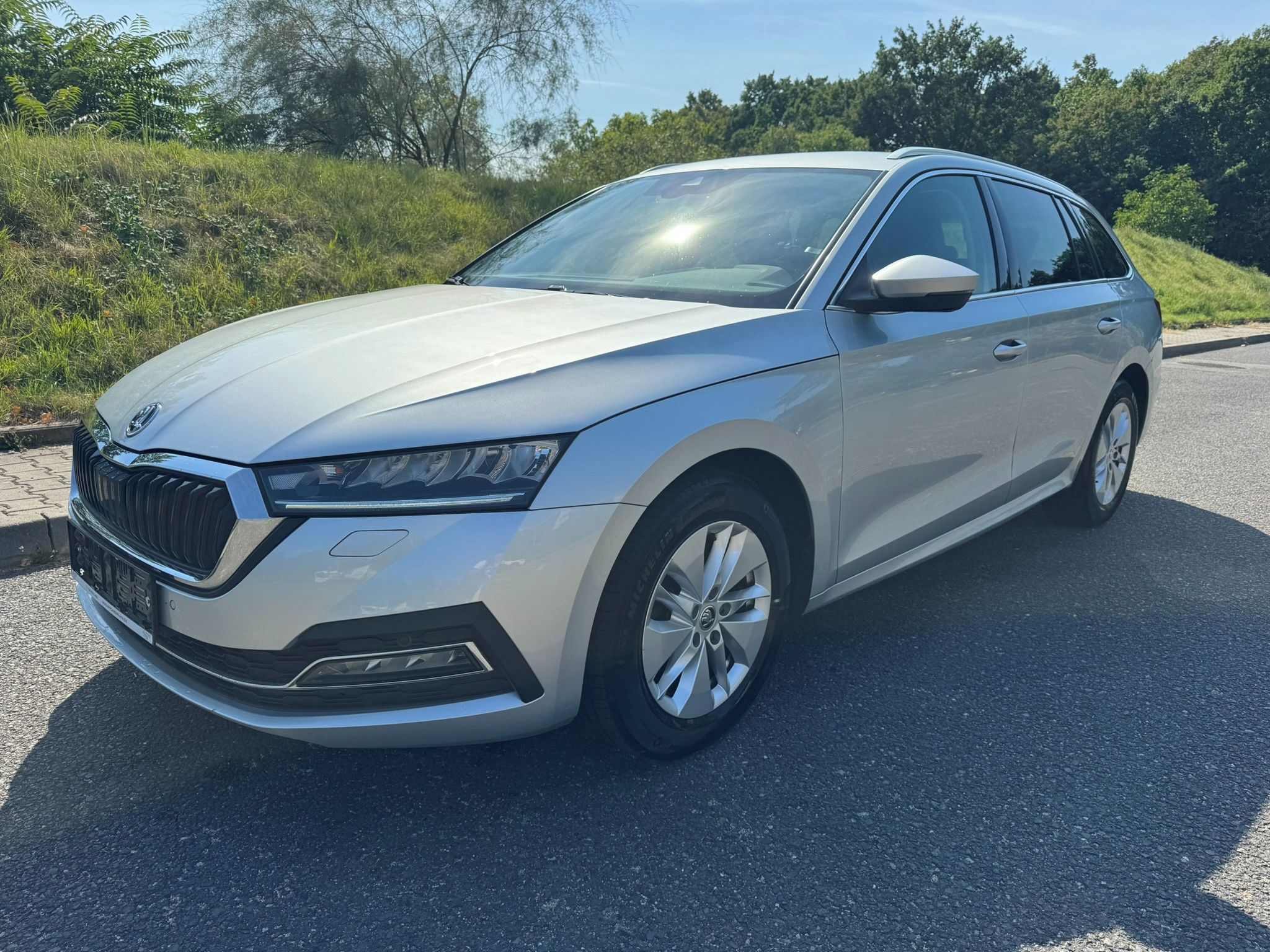 Škoda Octavia, 2.0TDI STYLE / DSG - fotka 4