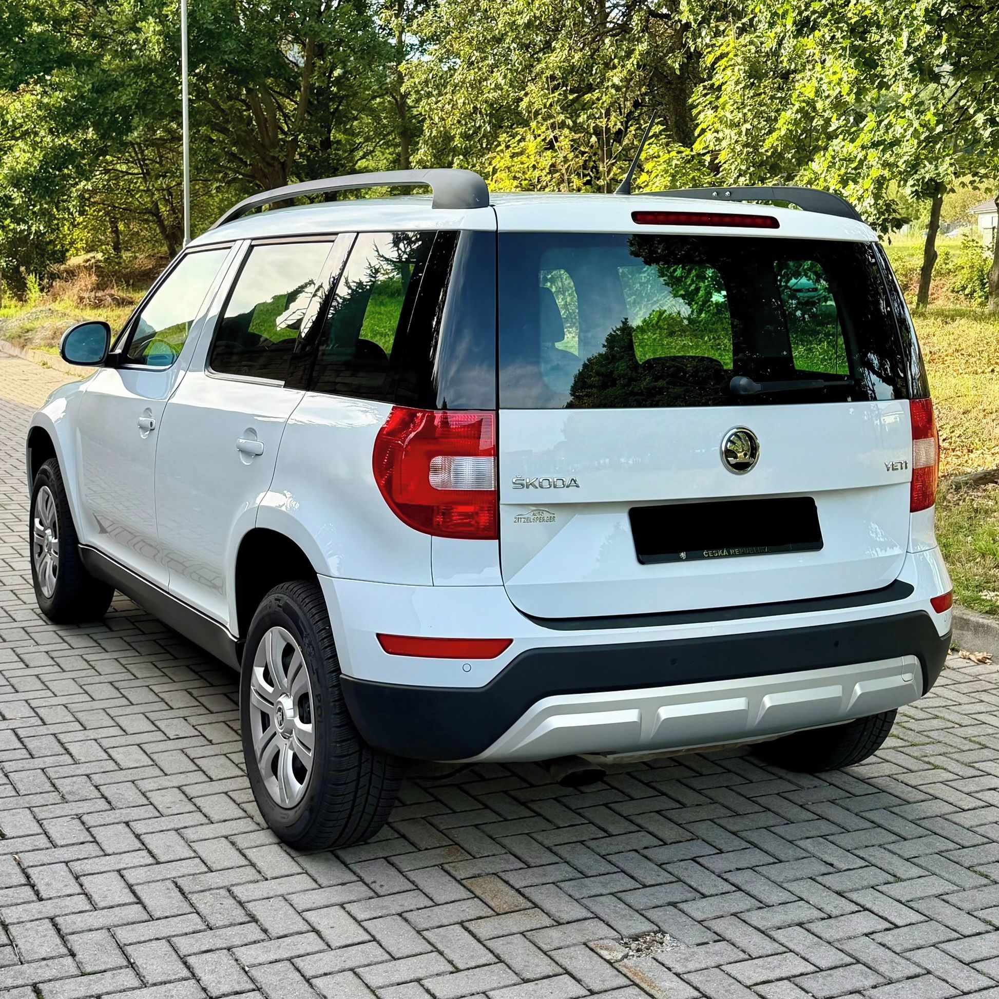 Škoda Yeti, 1.2TSI 81kw klima,výhřev,tažné - fotka 4