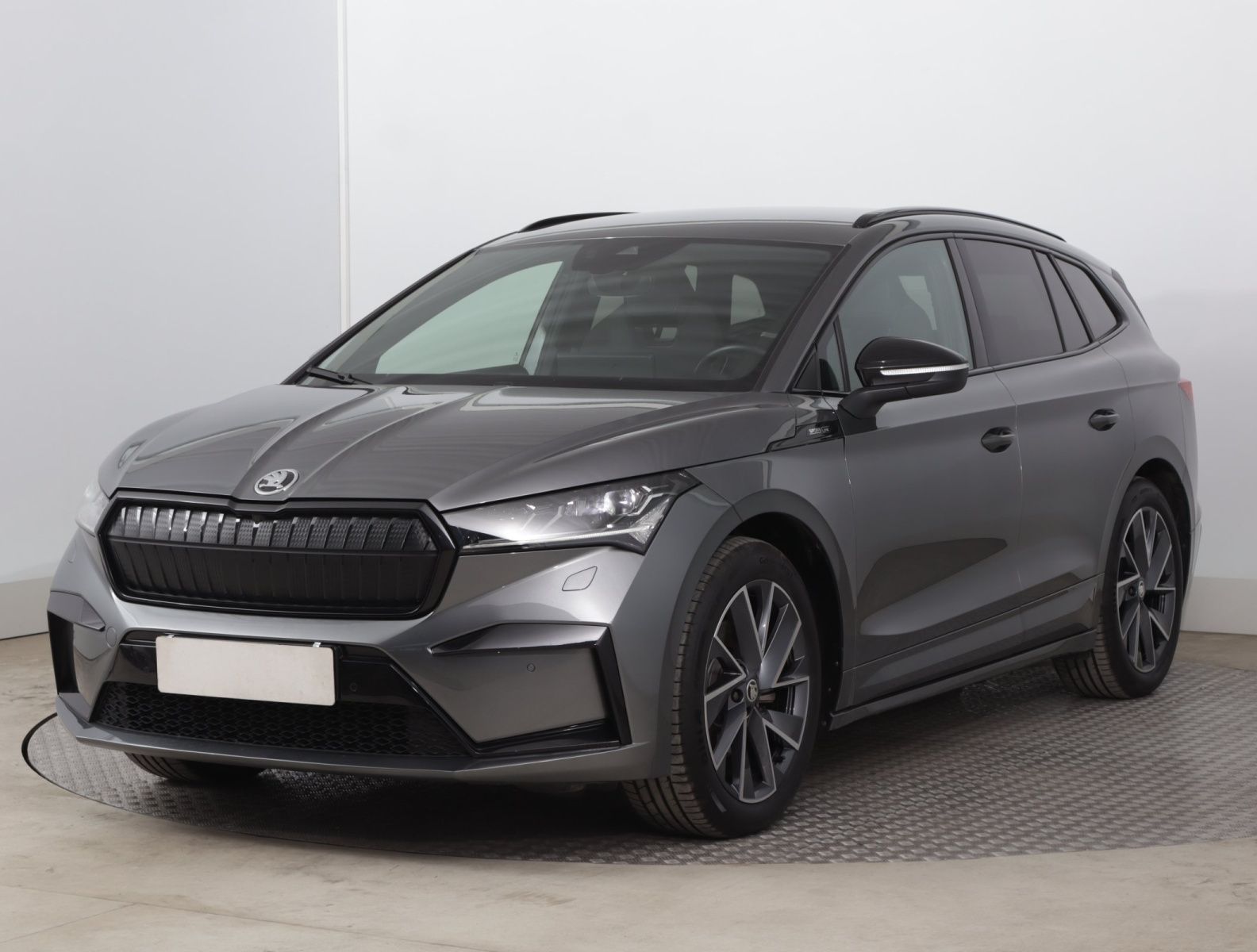 Škoda Enyaq iV, iV 60 (62 kWh), SoH 92% - fotka 3
