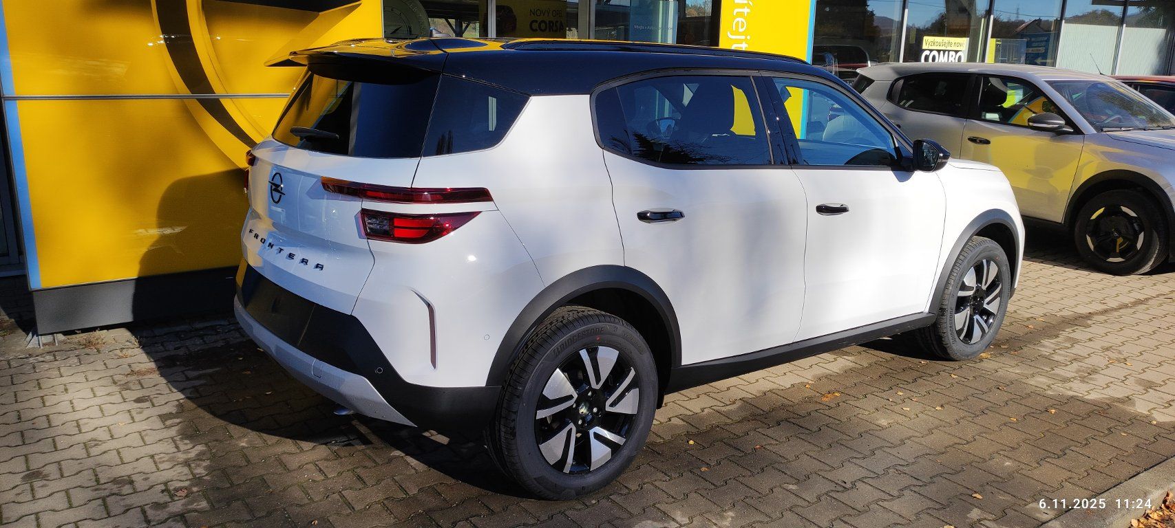 Opel Frontera, HYBRID 1,2 TURBO 81kW GS - fotka 4