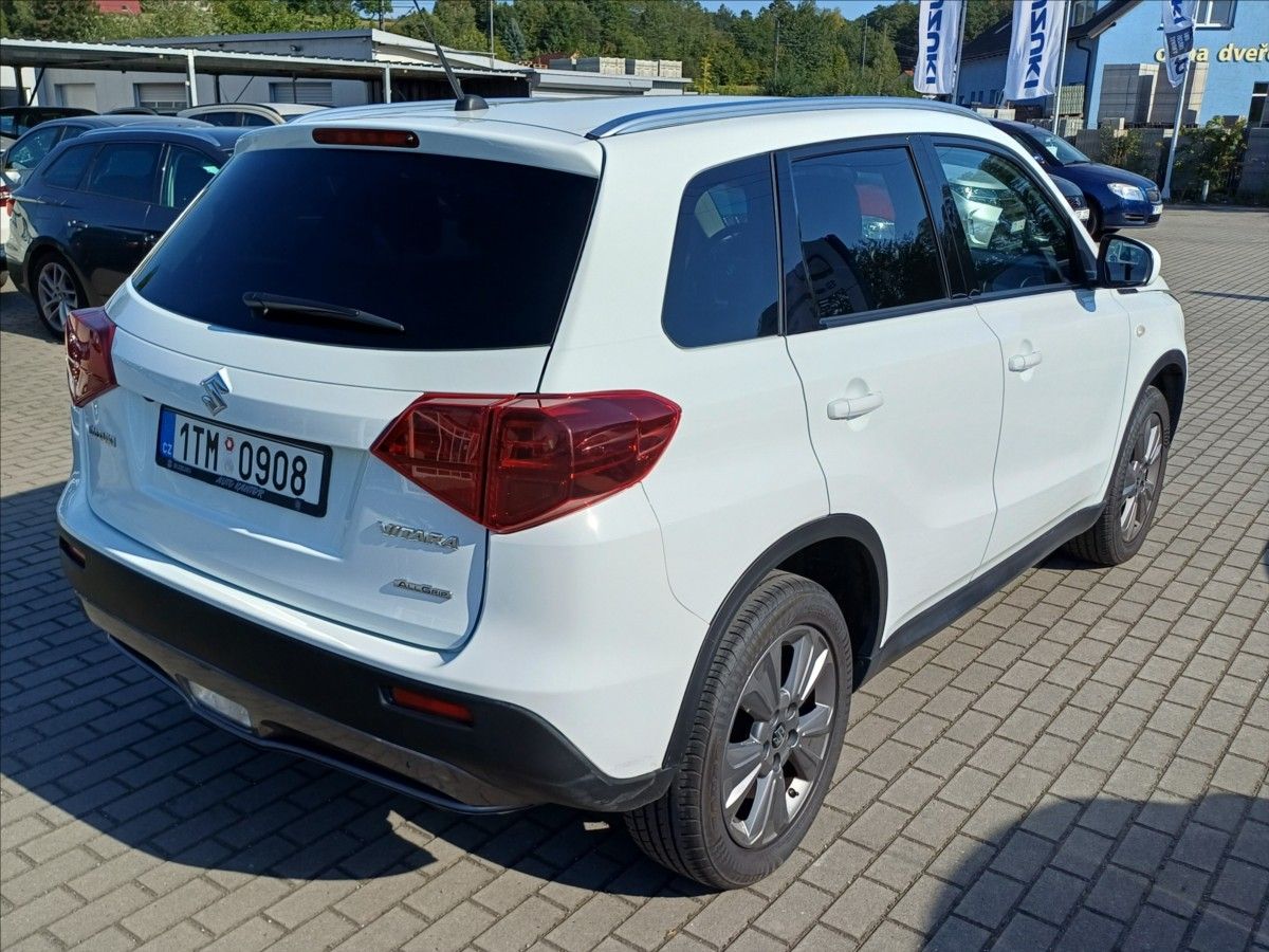 Suzuki Vitara, 1,4 Premium 4x4 103kW - fotka 4