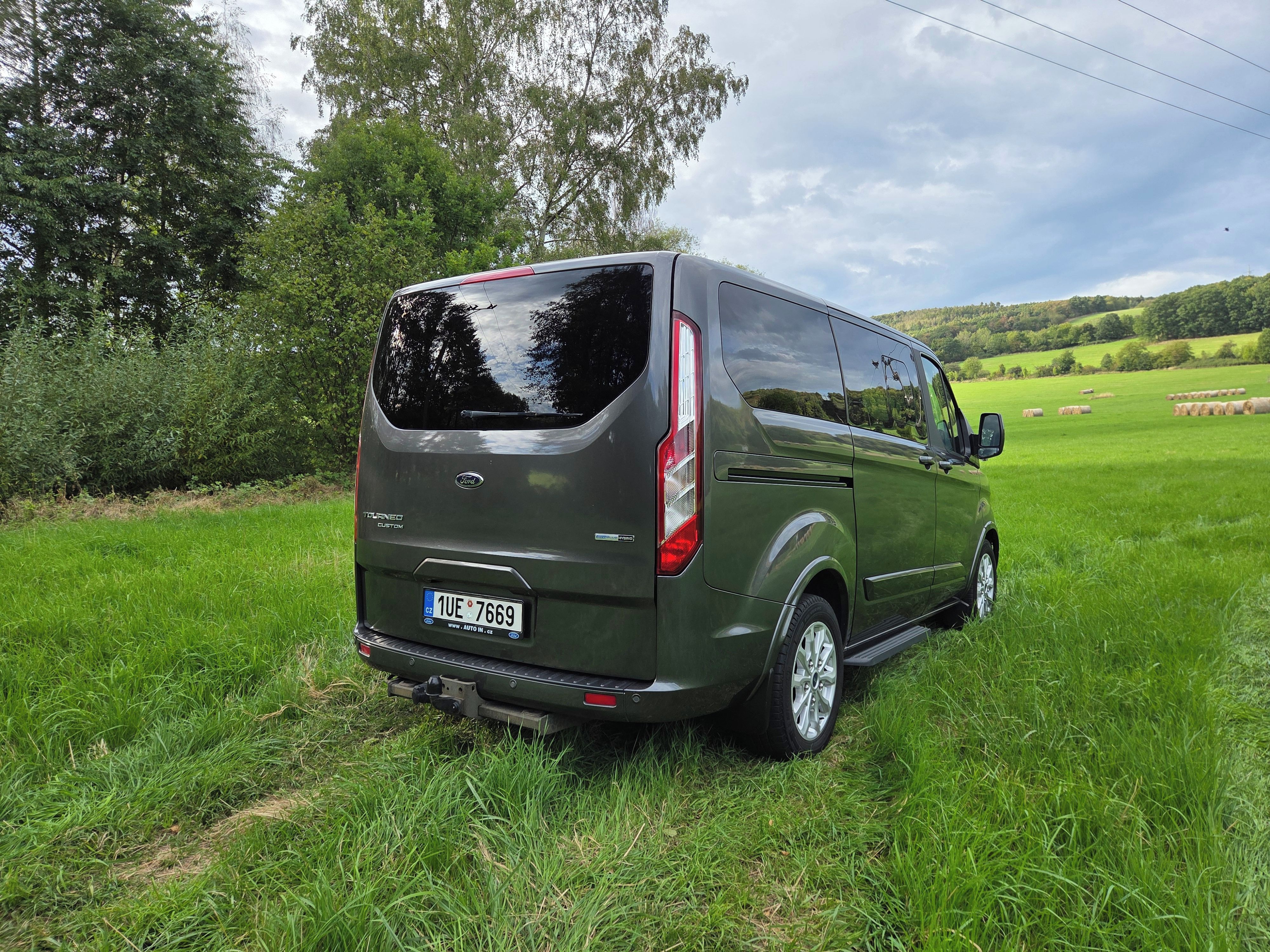 Ford Tourneo Custom - fotka 5