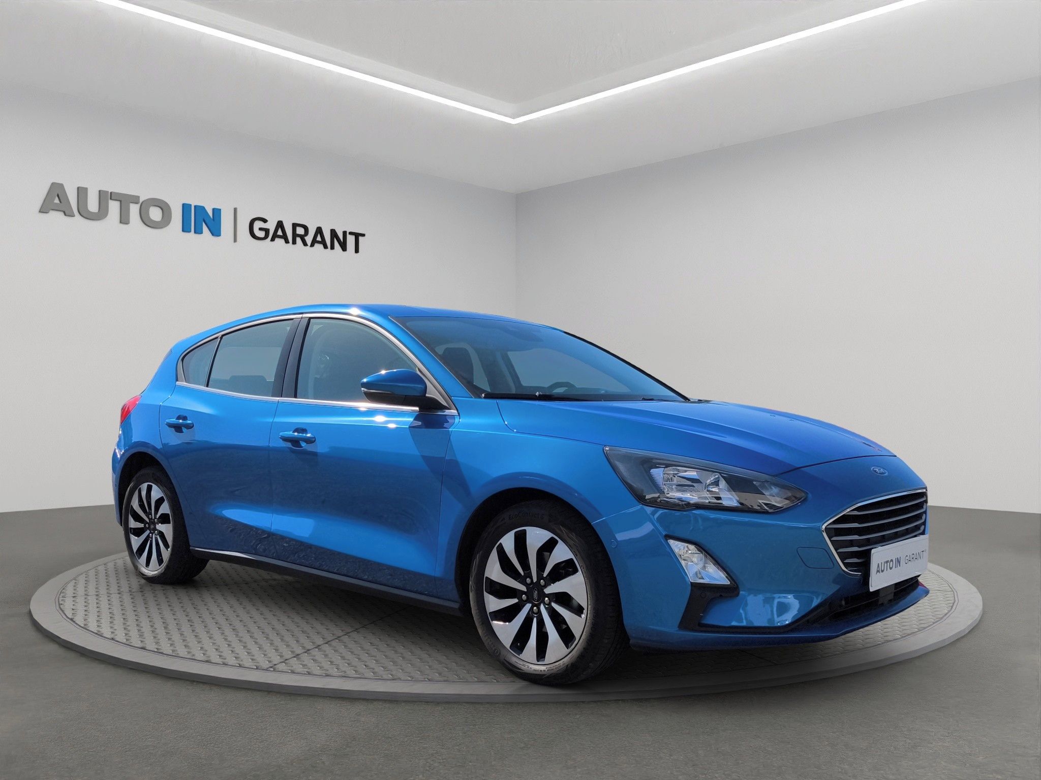 Ford Focus, TREND EDITION 1.0 92kW, ČR, Se - fotka 3