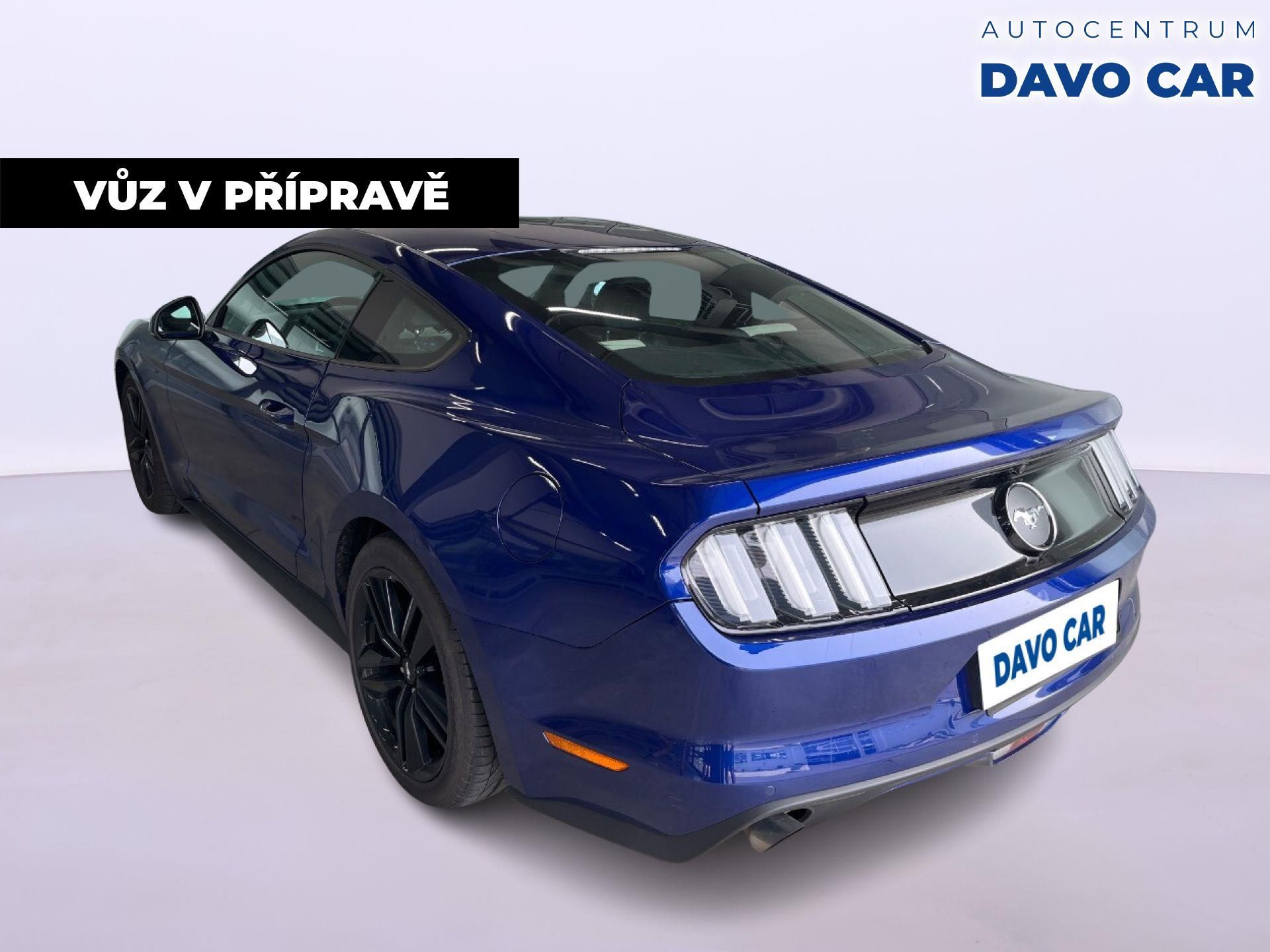 Ford Mustang, 2,3 EB 233kW CZ Serv.Kniha - fotka 2