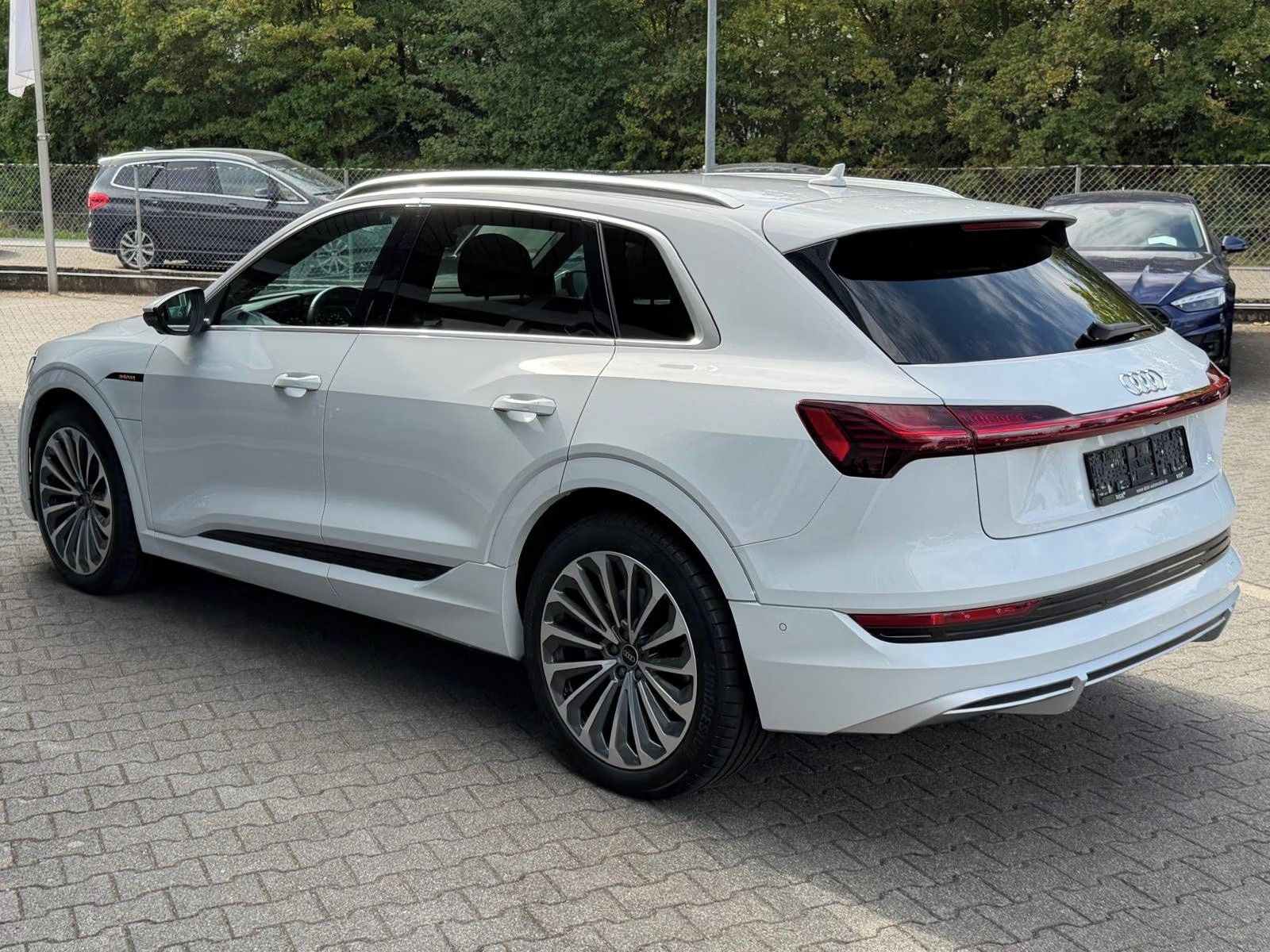 Audi e-tron, 55 QUATTRO 2X S LINE*Navi* - fotka 4