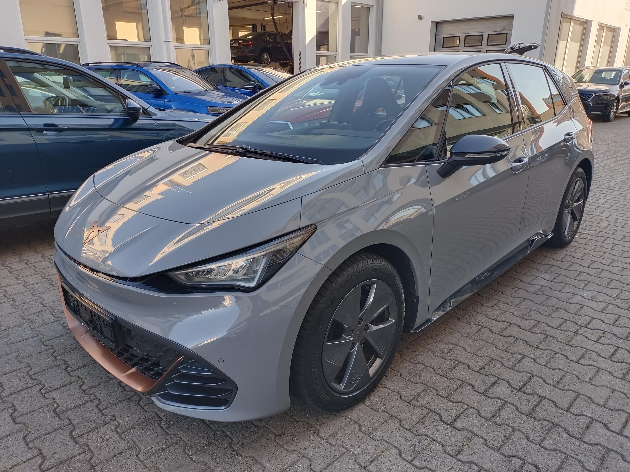 Cupra Born, Born 150kW / Tepelné čerpadlo - fotka 4