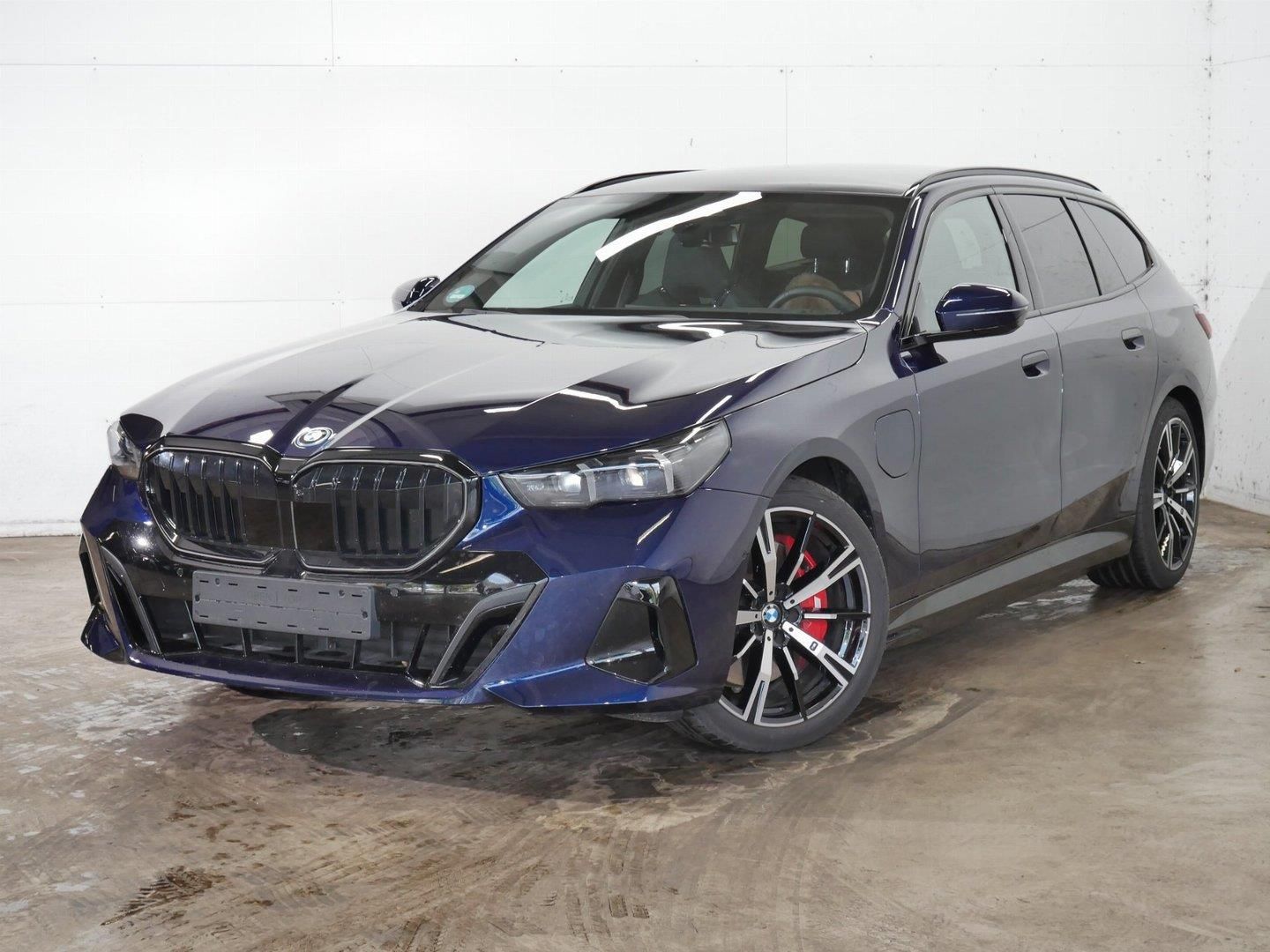 BMW Řada 5, 550e xDrive Touring M PRO