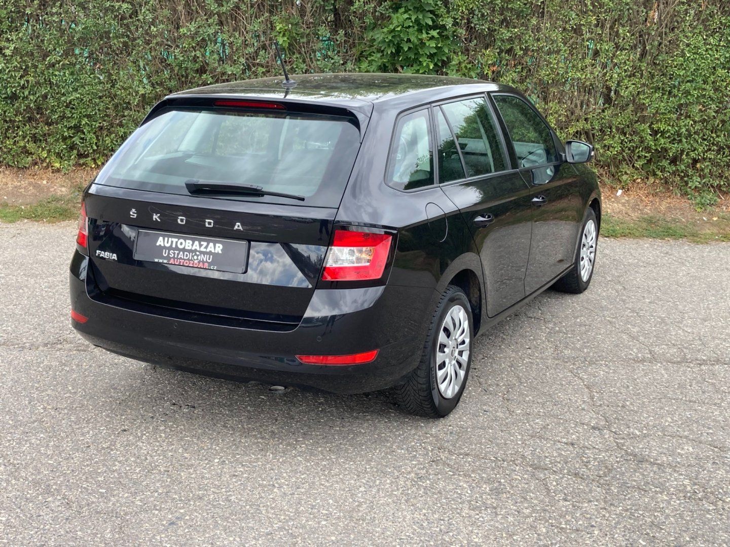 Škoda Fabia, 1,0 TSI Ambition, senzory - fotka 3