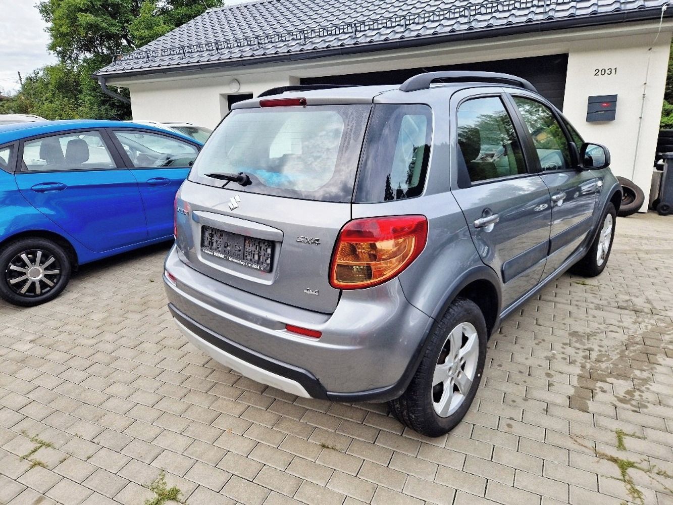 Suzuki SX4, 1.6 (88 kW), 4x4, 84 tis. km - fotka 4