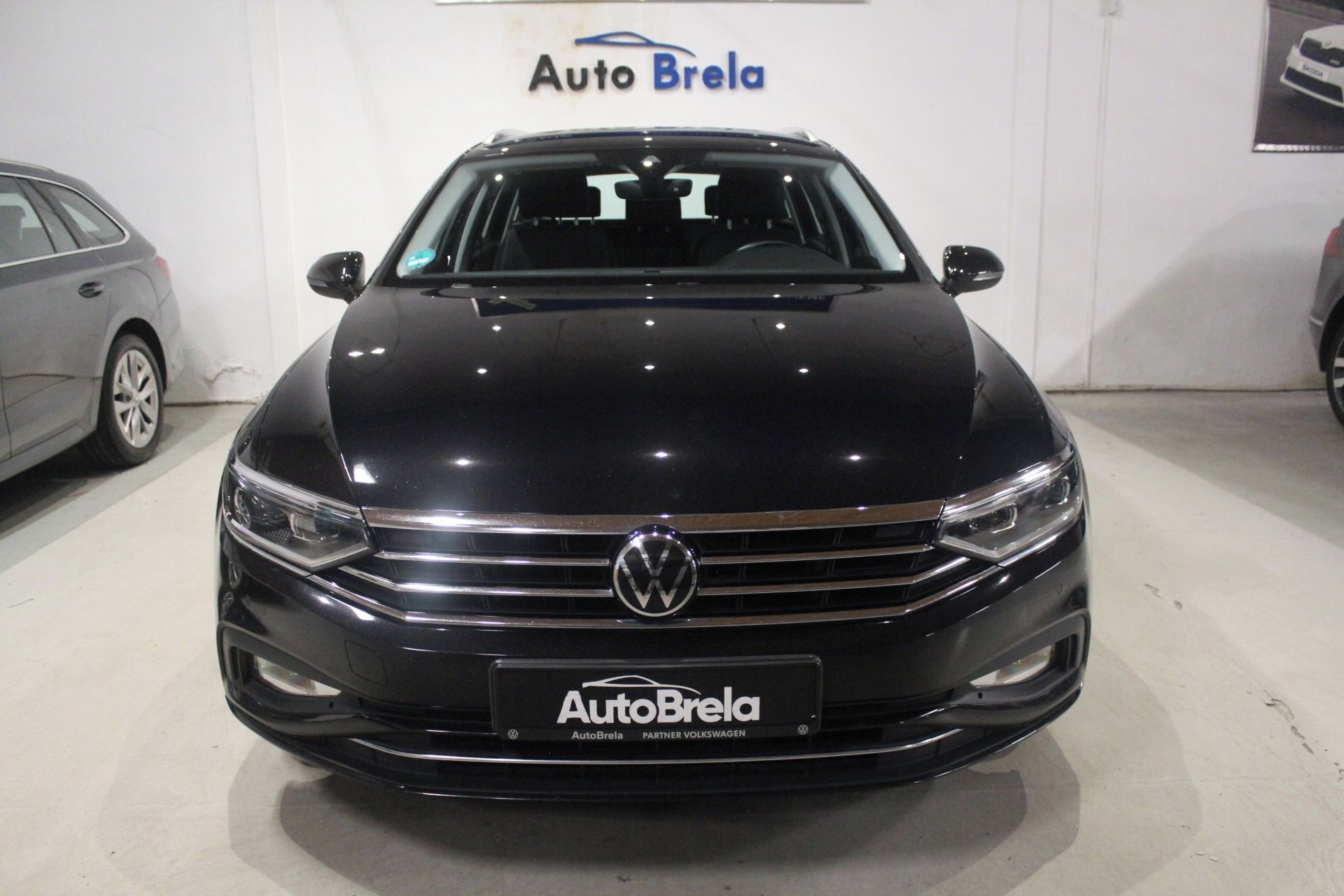 Volkswagen Passat, manuál 2023 110kW Displey Tažn - fotka 4