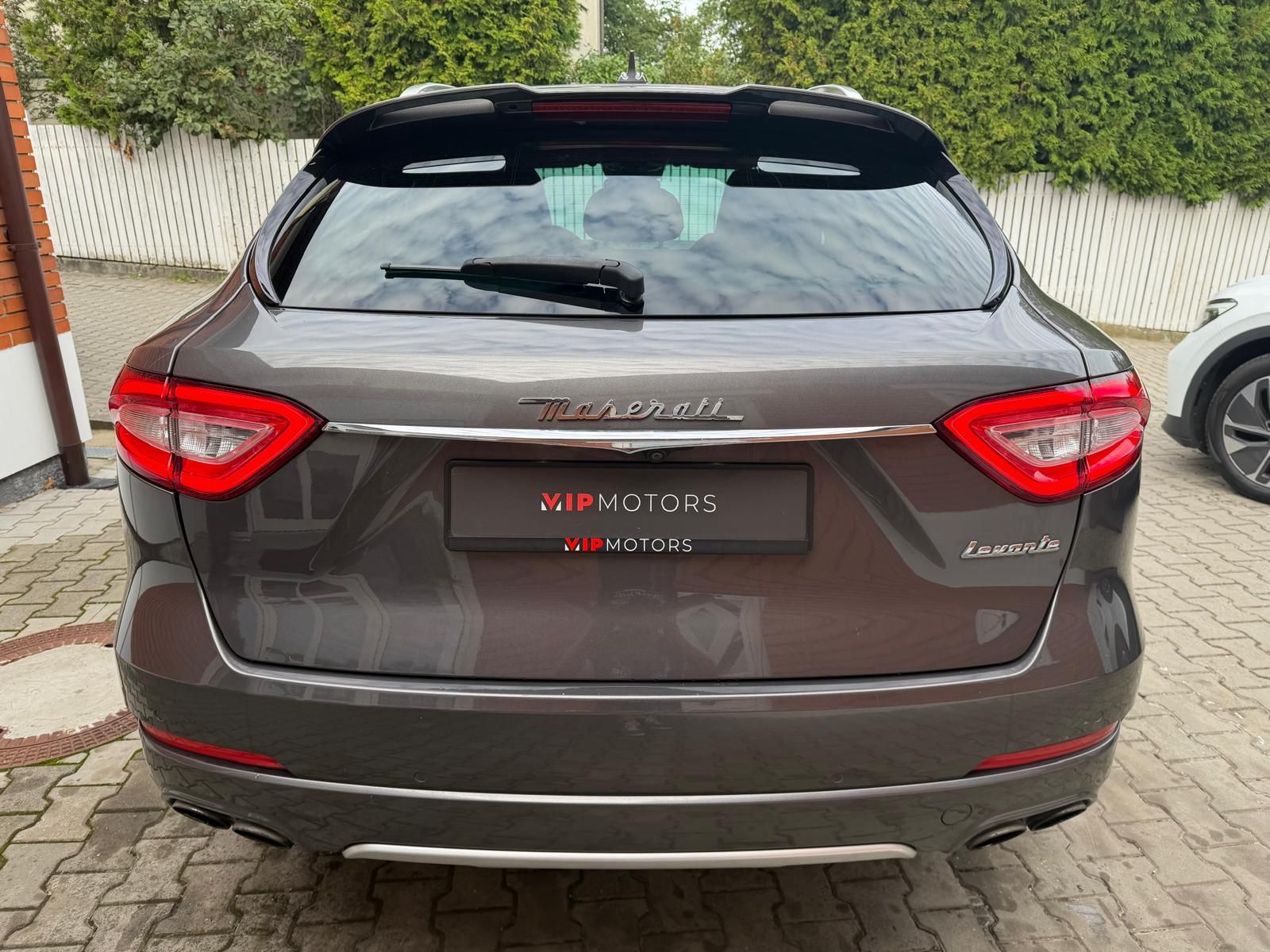 Maserati Levante, SQ4-316KW-4x4-H&K-R21-ČR - fotka 5